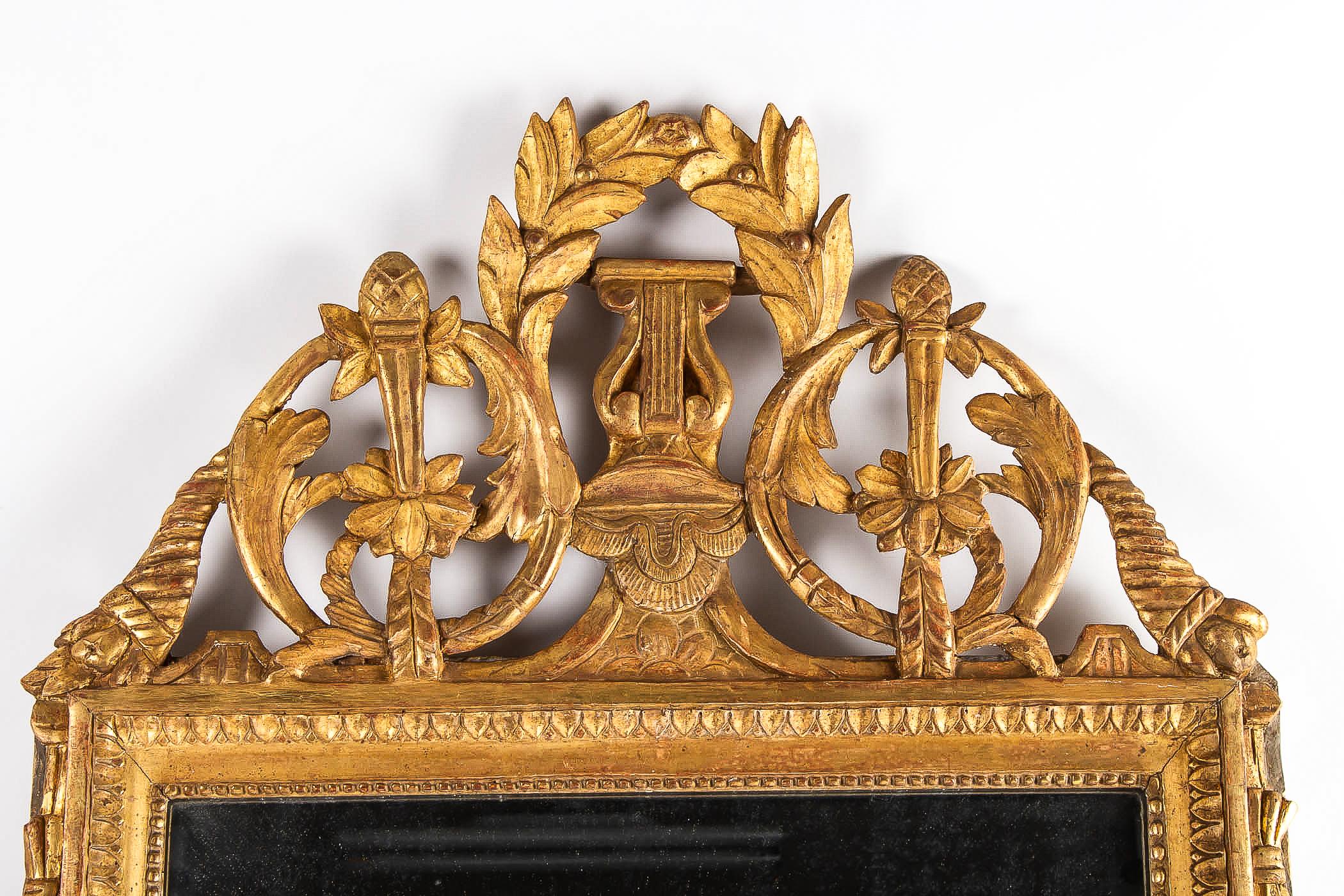 French Provence Louis XVI Period Gilt and Lacquered Wood  Front Top Mirror, circa 1780 For Sale