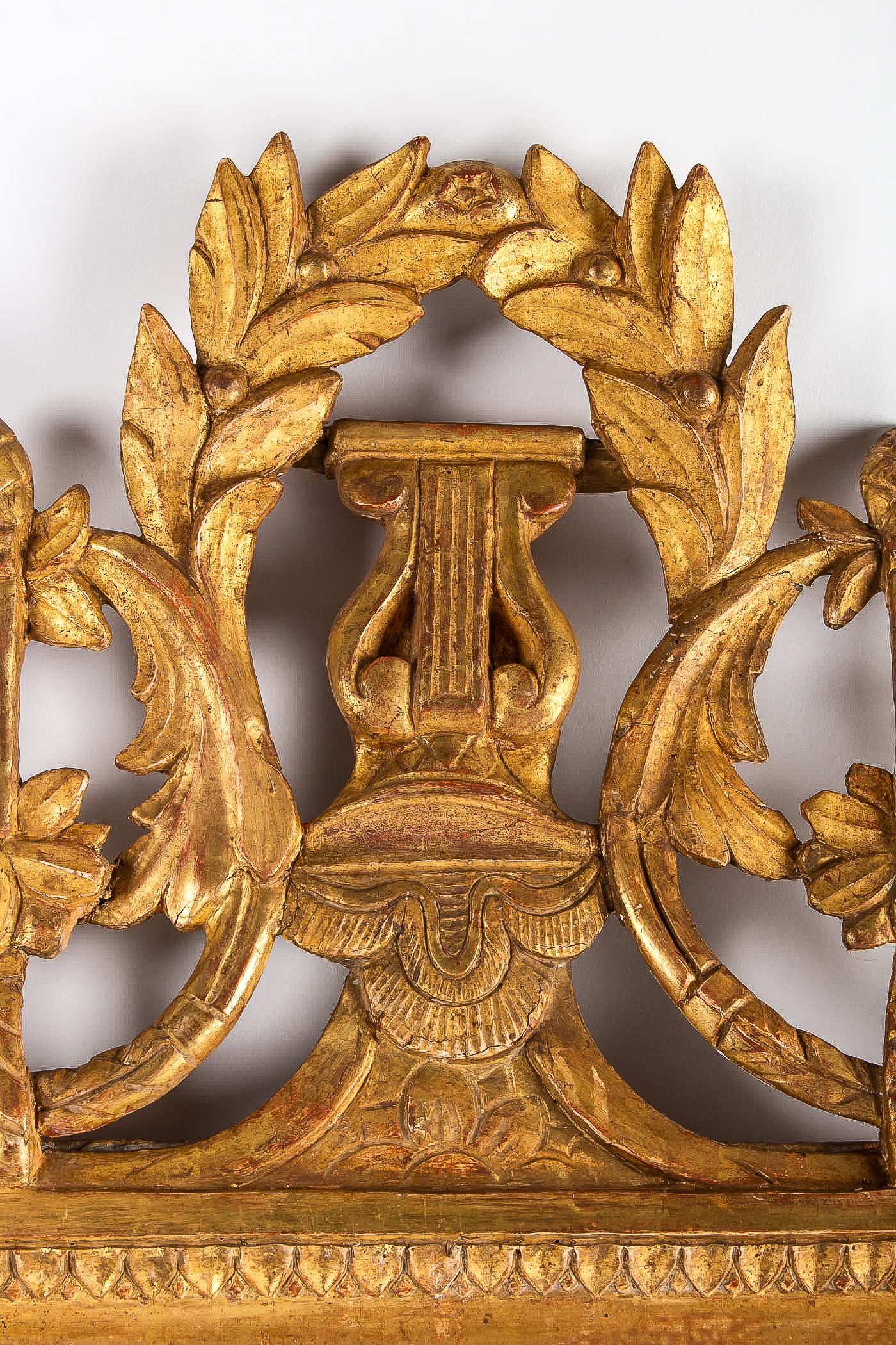 Carved Provence Louis XVI Period Gilt and Lacquered Wood  Front Top Mirror, circa 1780 For Sale