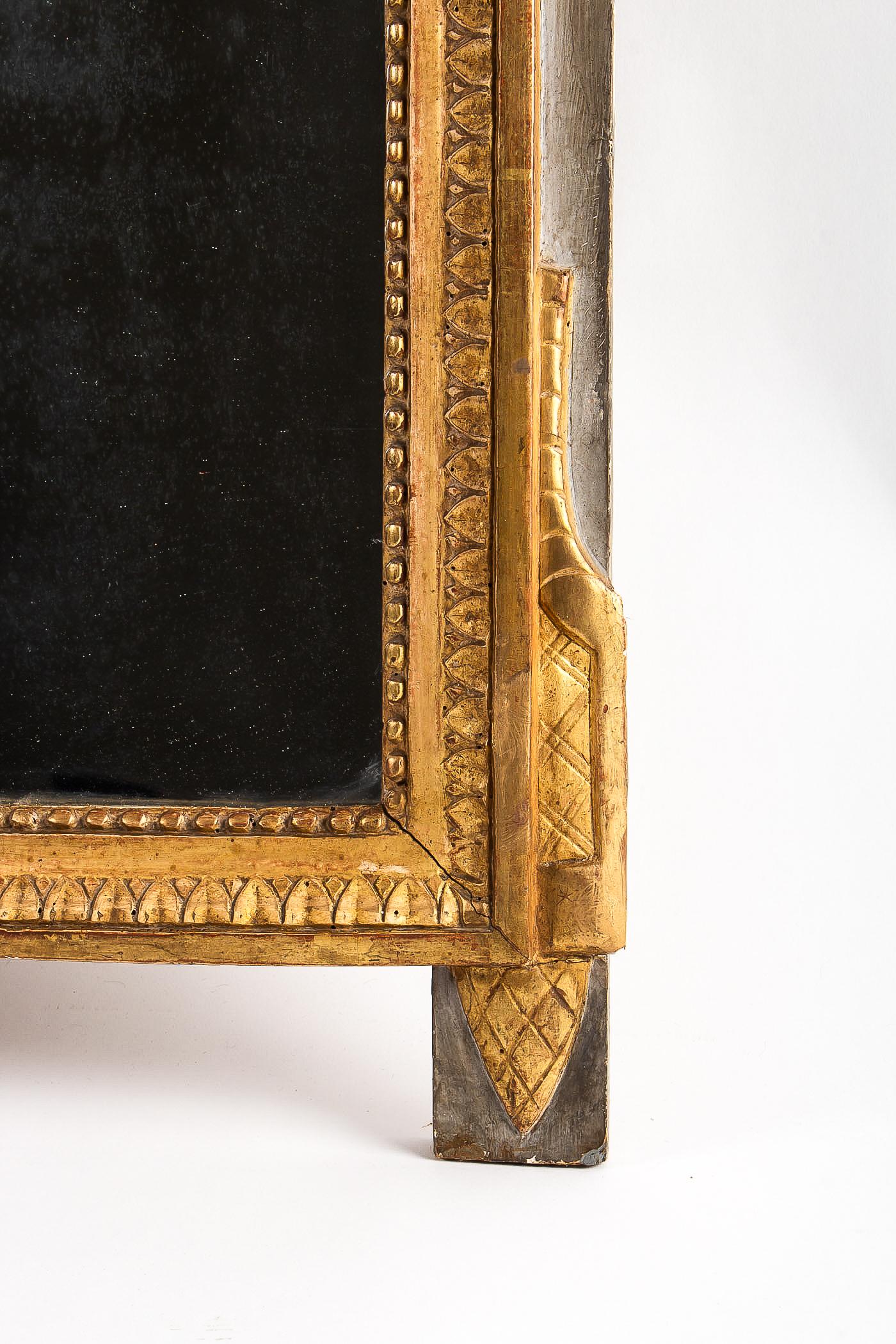 18th Century Provence Louis XVI Period Gilt and Lacquered Wood  Front Top Mirror, circa 1780 For Sale