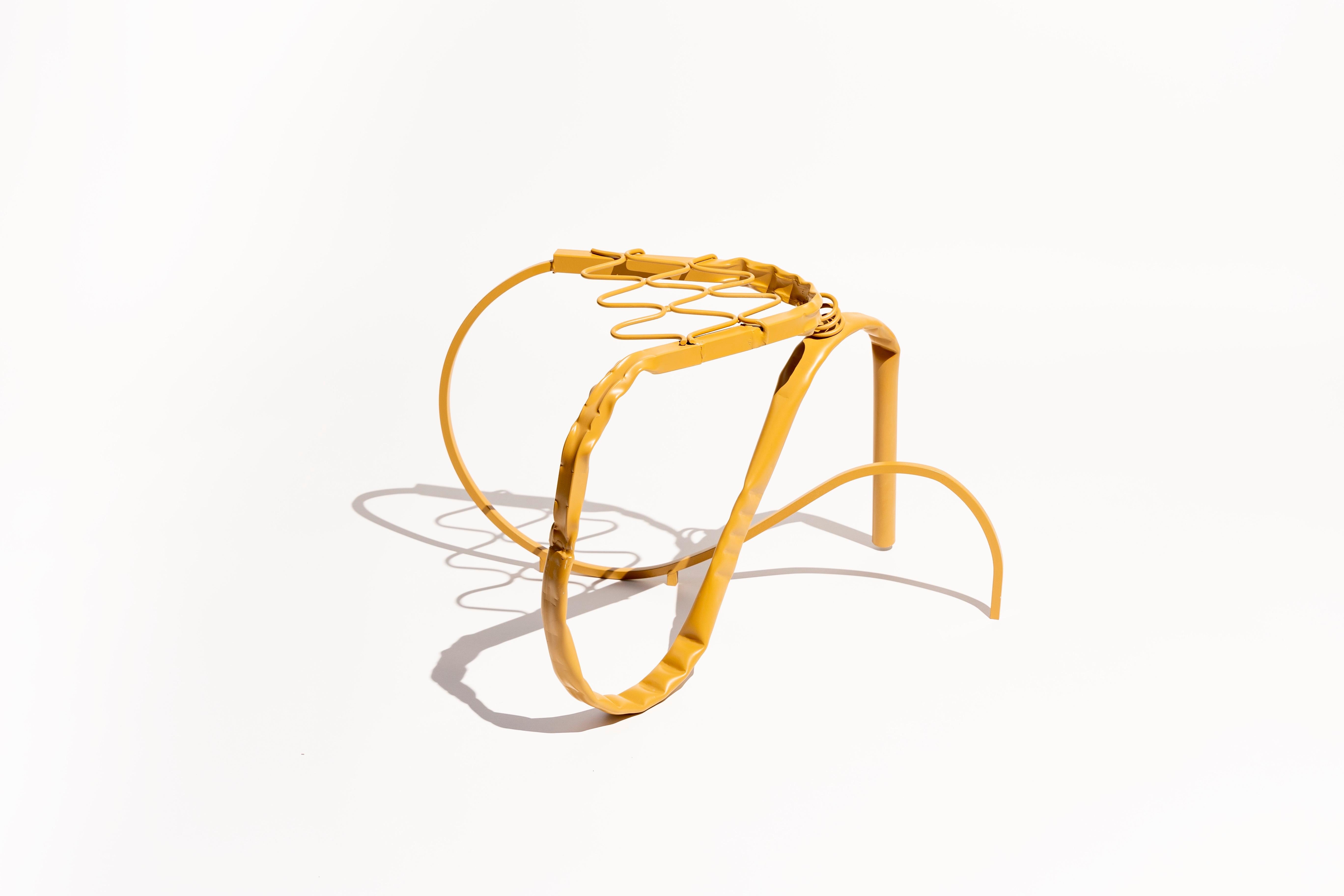 Postmoderne Providence Project, tabouret en sable de Lauren Goodman en vente