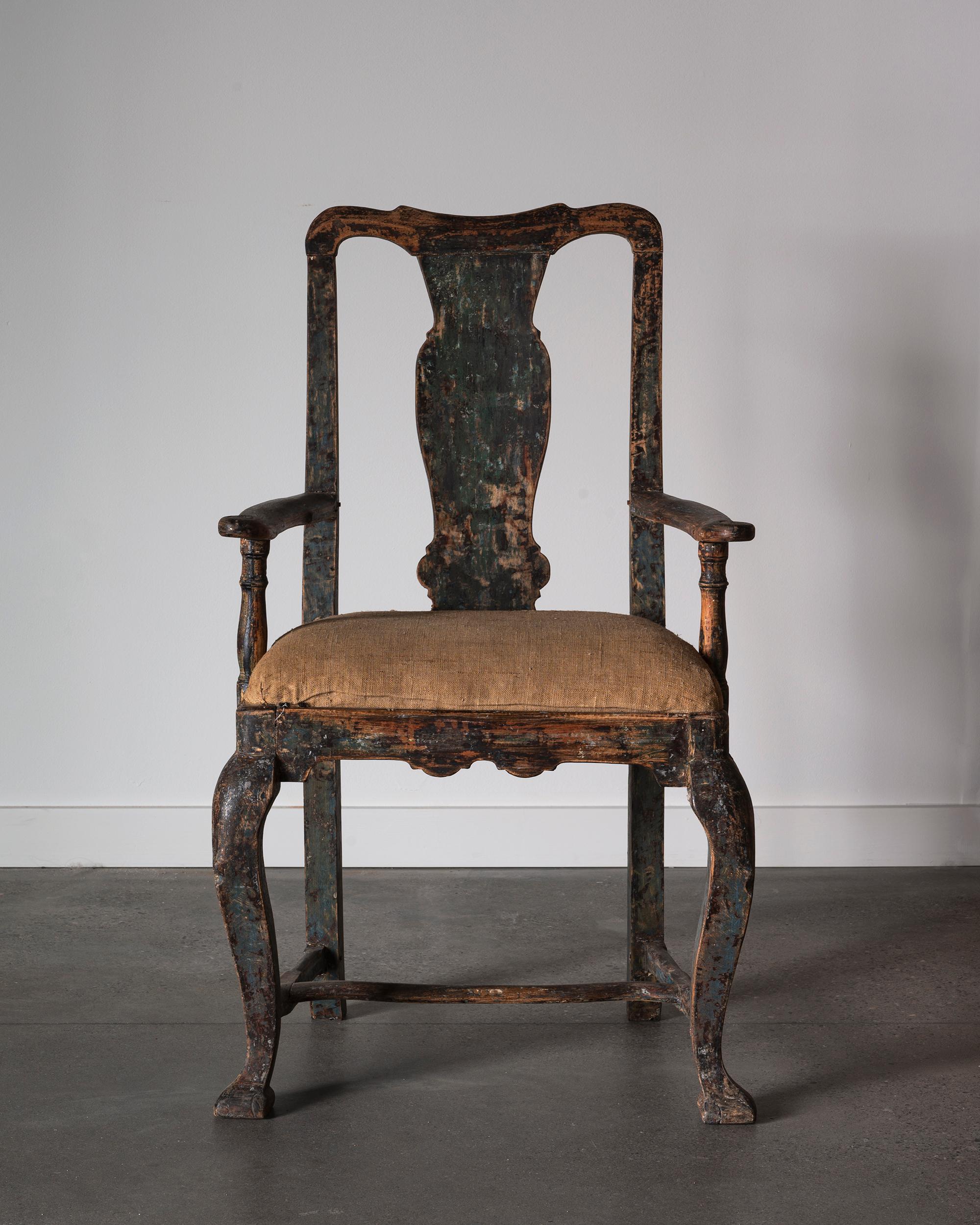 Good provincial 18th century Swedish Baroque armchair in it's original finish with great patination. ca 1750 Sweden. 