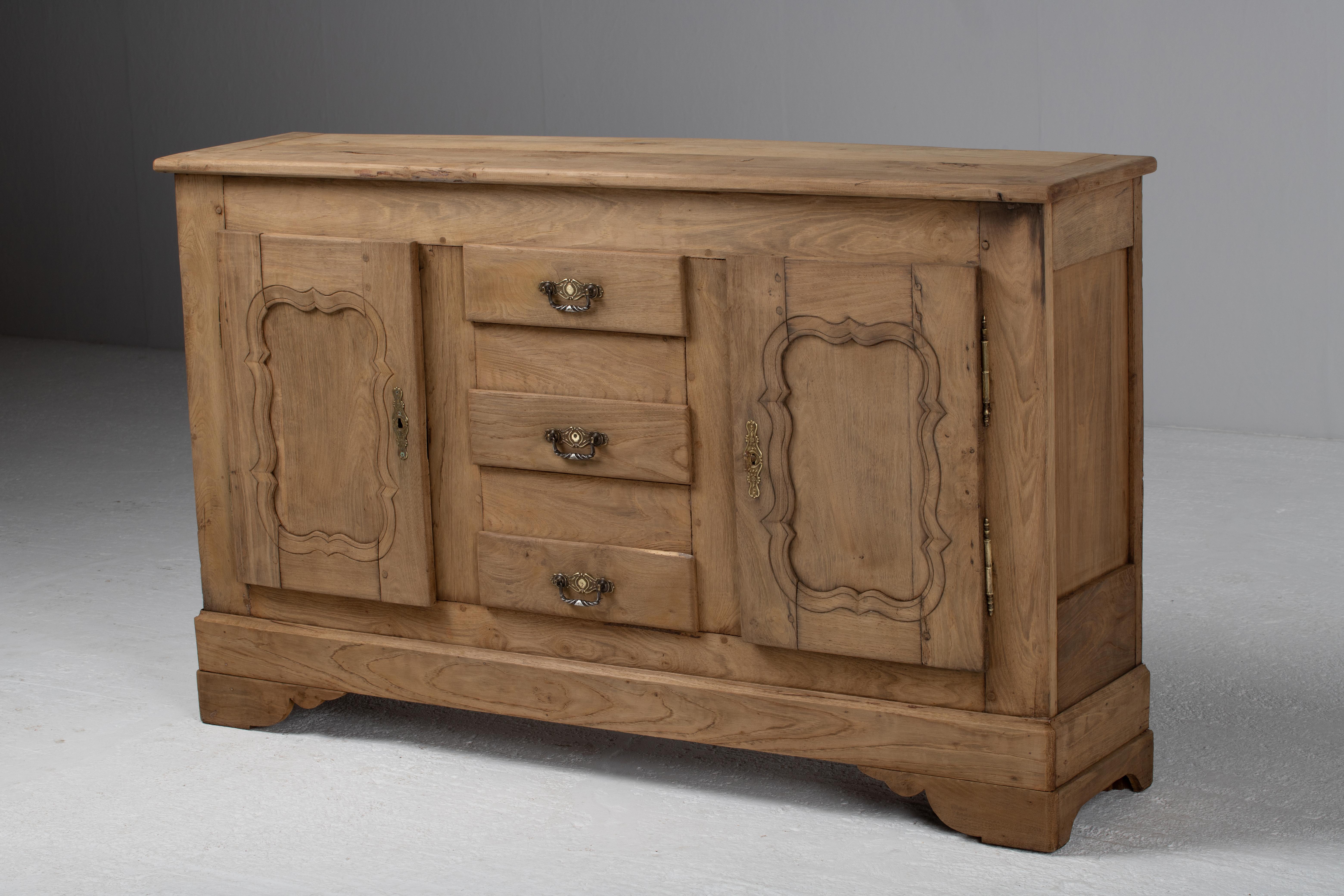 Buffet provinciale in Oak Oak, Francia, fine XIX secolo in vendita 4