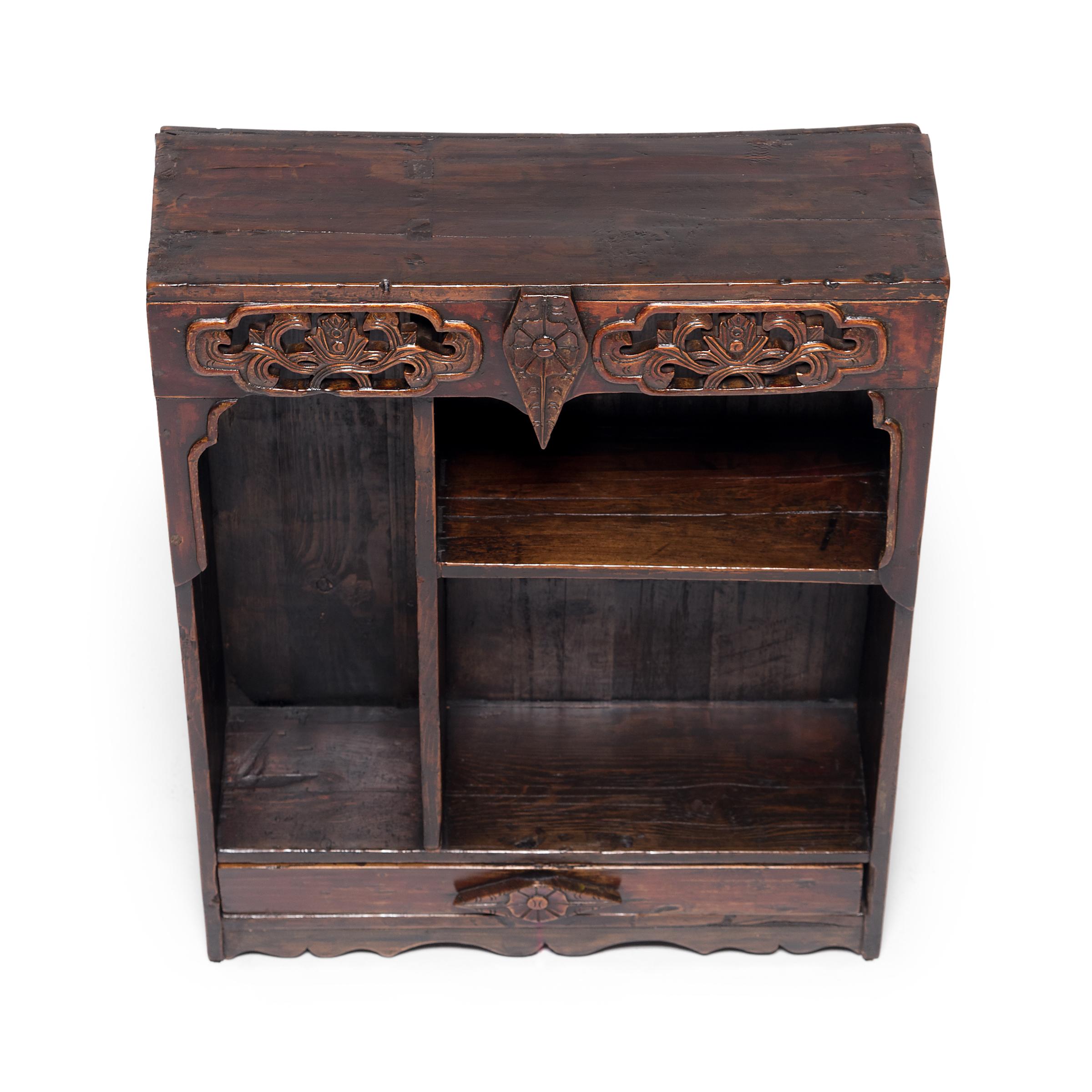 Provincial Chinese Collector's Shelf, c. 1900 For Sale 2