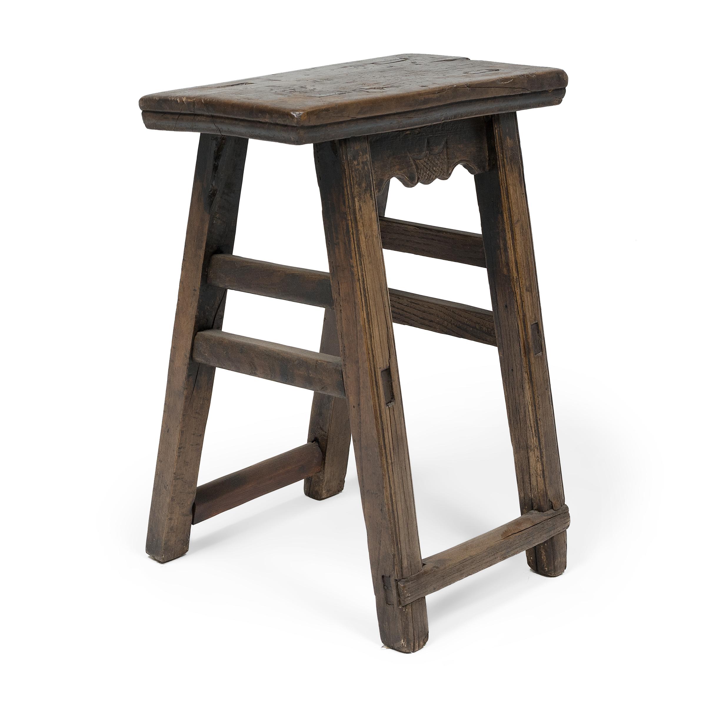 Provincial Chinese Courtyard Stool, circa 1900 In Good Condition For Sale In Chicago, IL
