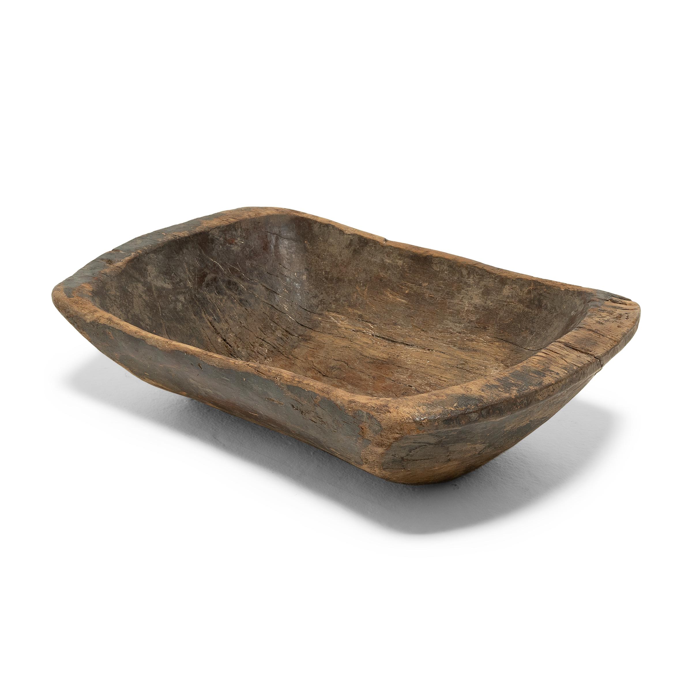 Provincial Chinese Farm Tray, C. 1900 In Fair Condition For Sale In Chicago, IL