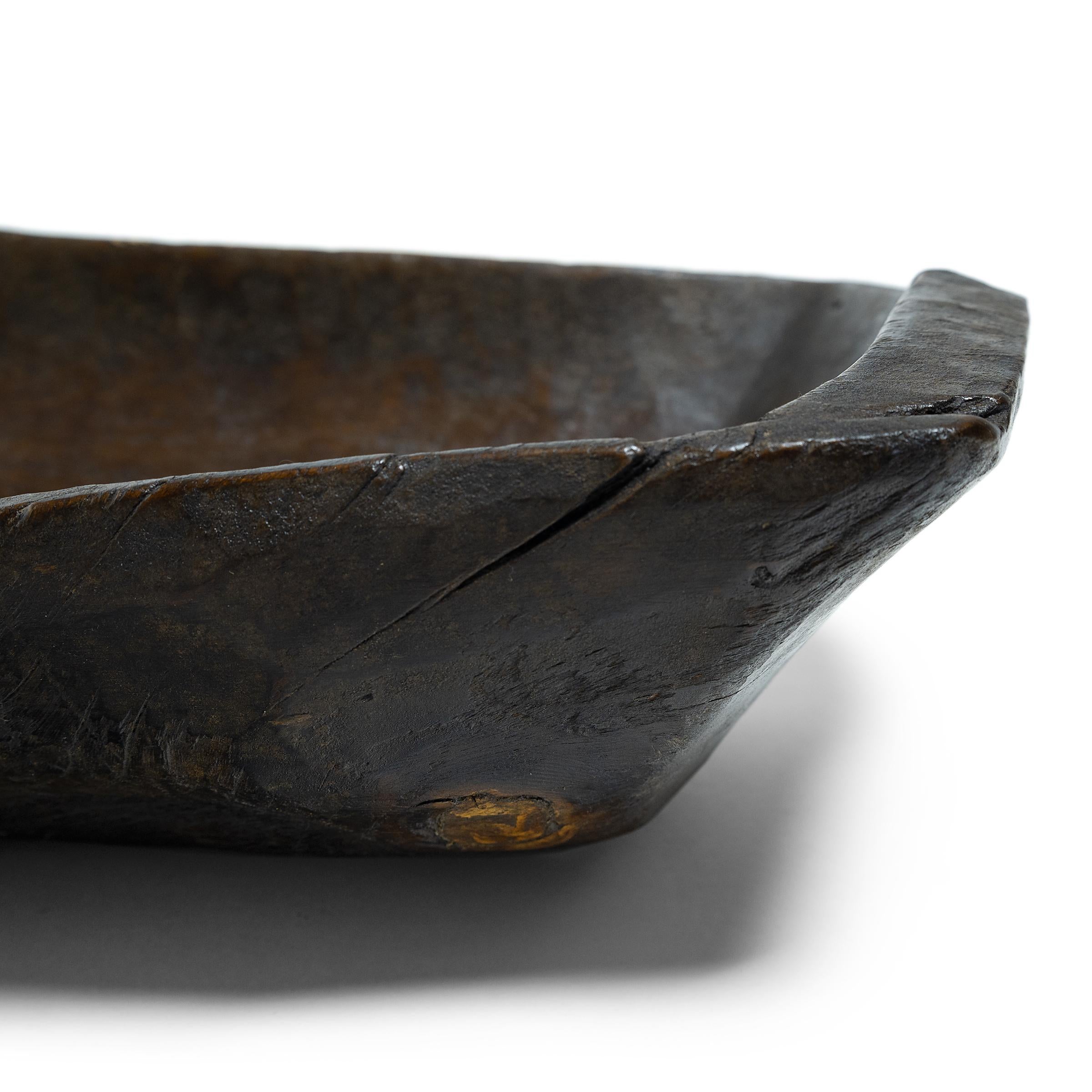 Provincial Chinese Farm Tray, c. 1900 en Bueno estado para la venta en Chicago, IL