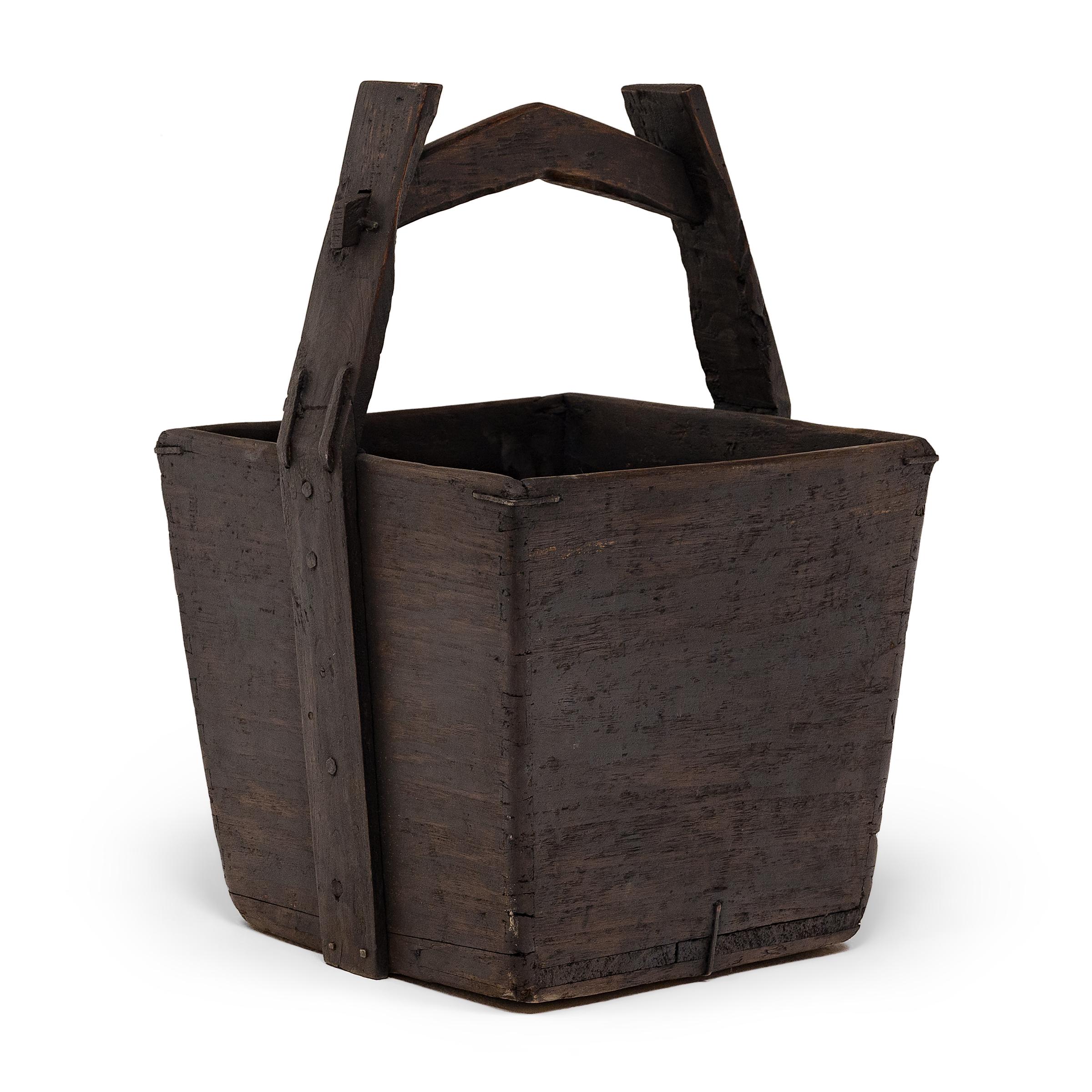 Provincial Chinese Grain Container, c. 1900 In Good Condition For Sale In Chicago, IL