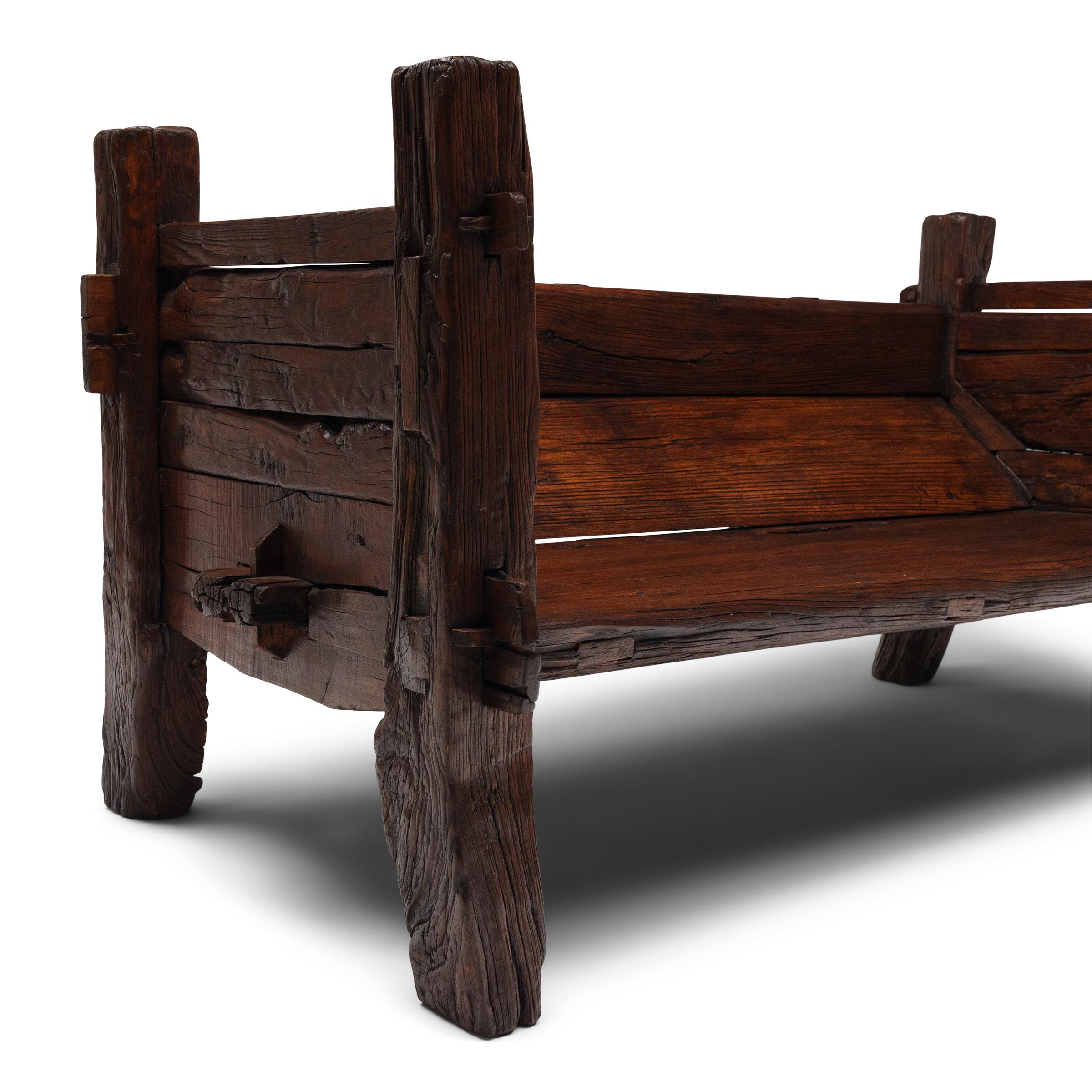 Banco chino provincial para abrevadero de caballos, c. 1900 en Bueno estado para la venta en Chicago, IL
