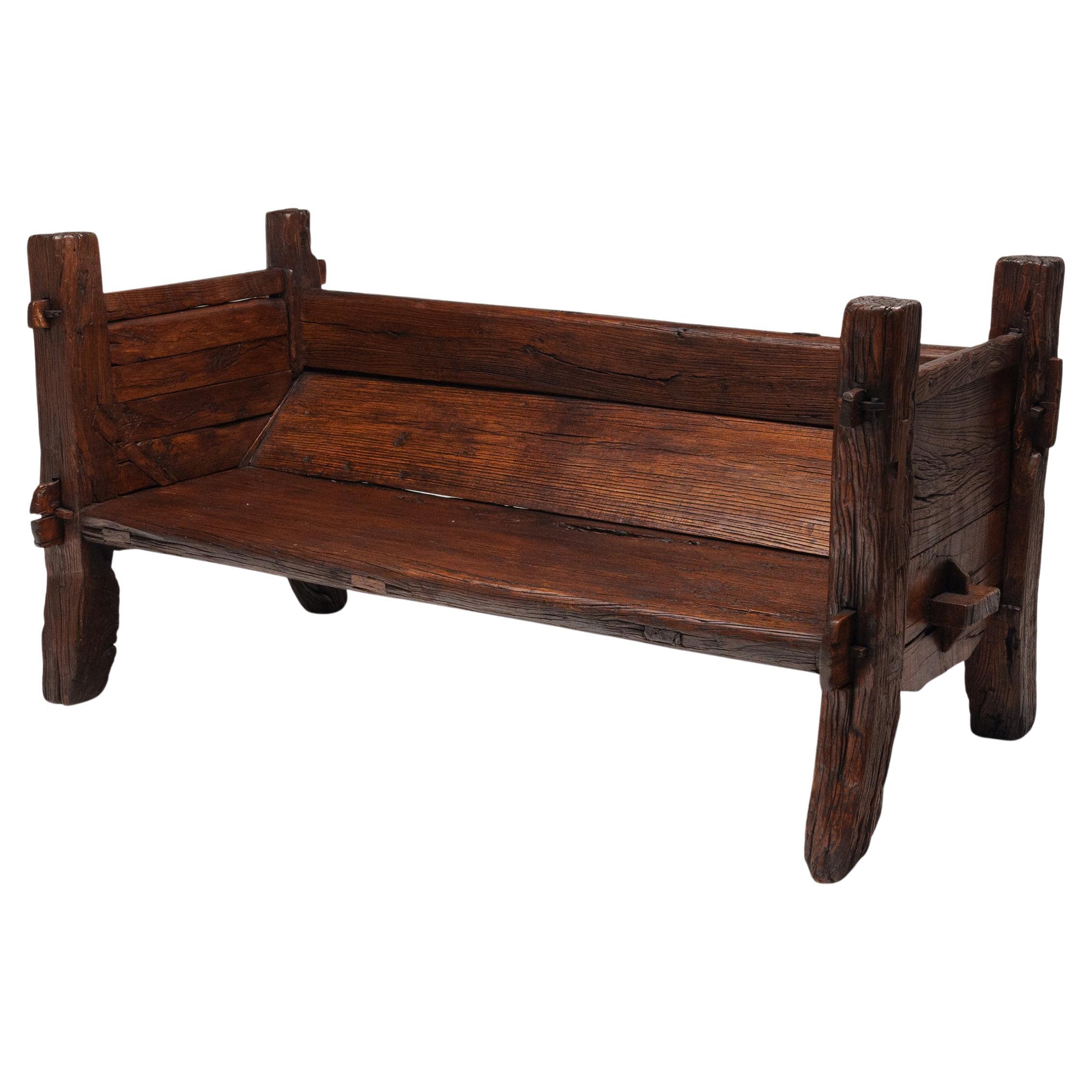 Banc provincial chinois en argile de chevaux, vers 1900