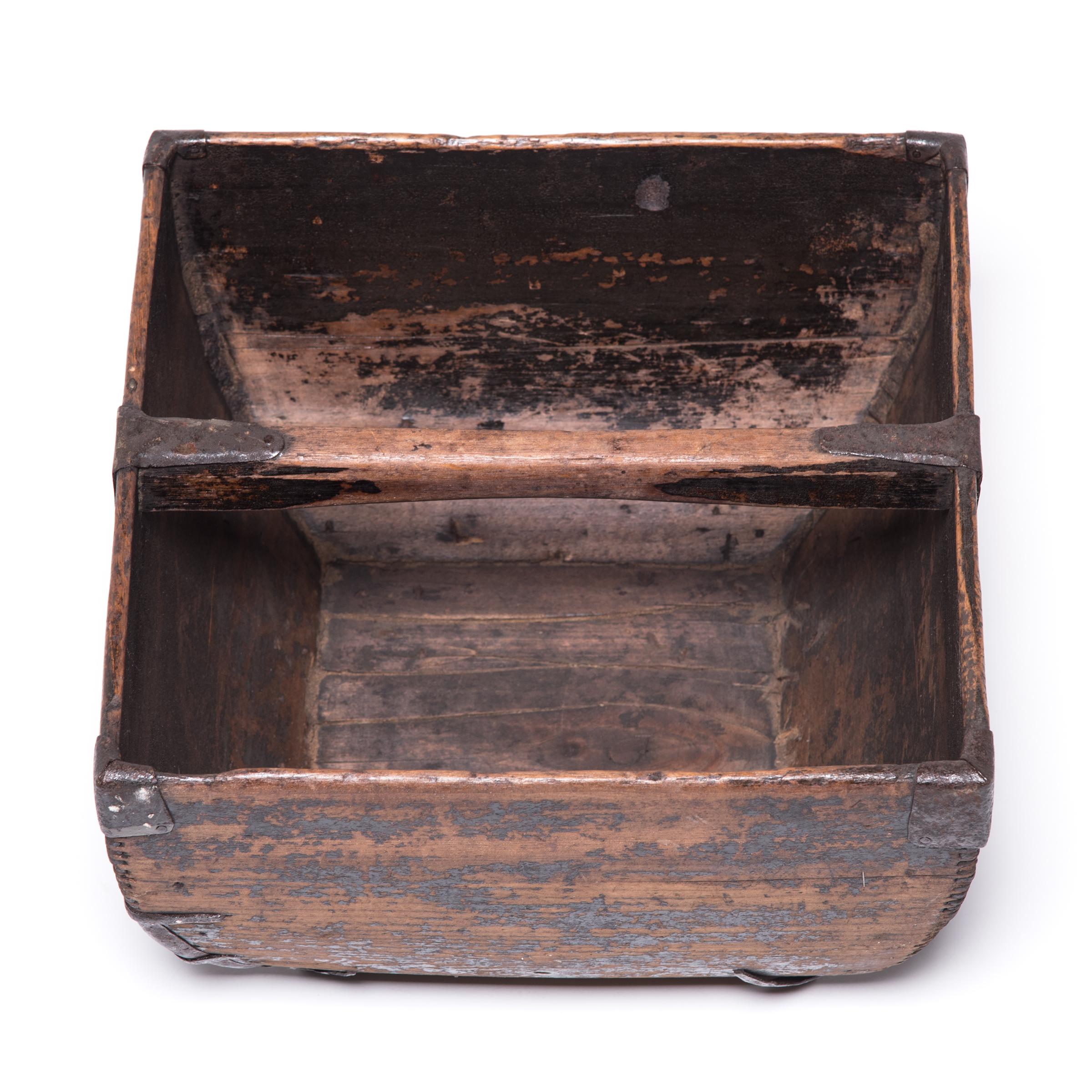 Provincial Chinese Rice Measure, circa 1900 In Good Condition In Chicago, IL