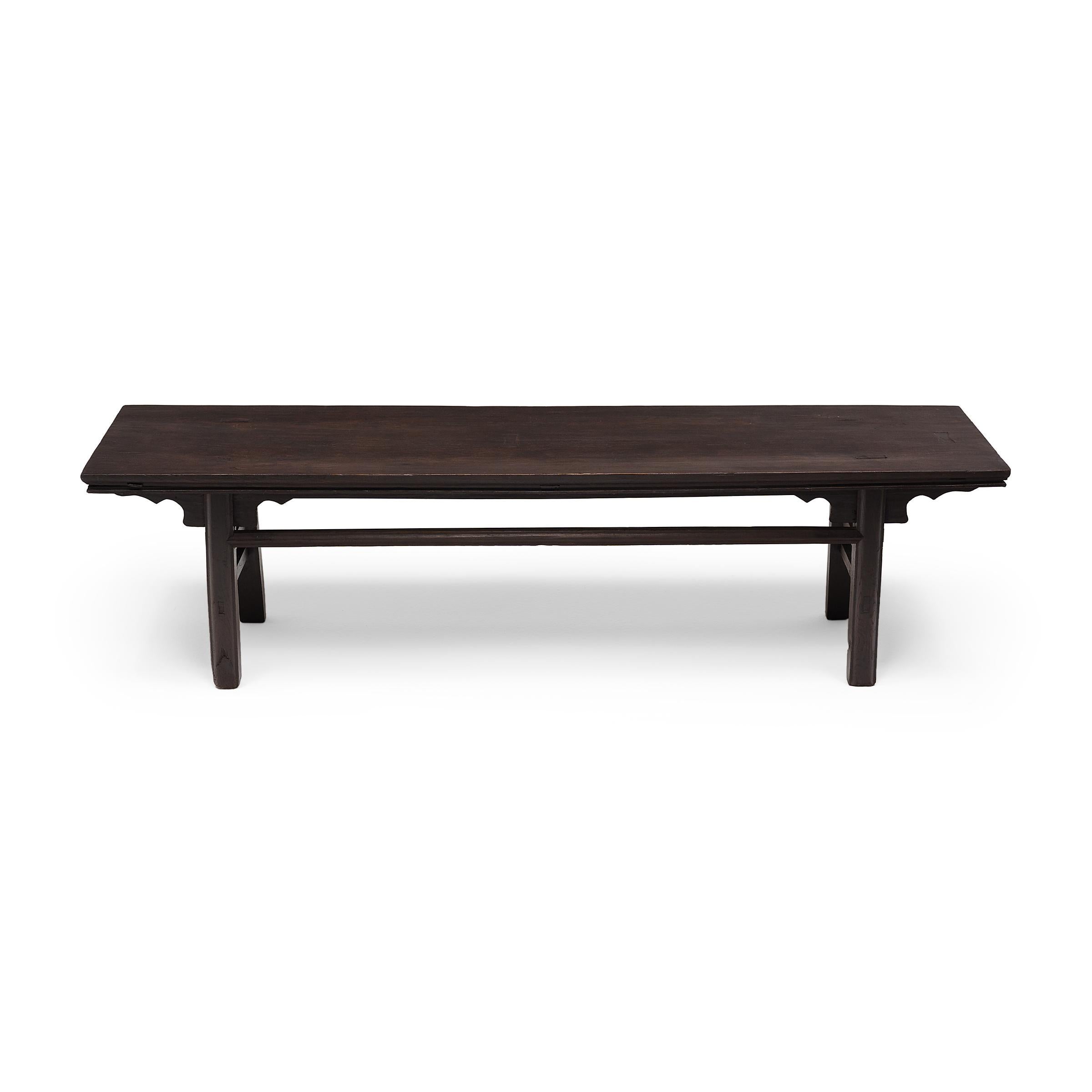 Provincial Chinese Splayed Leg Bench with Dovetail Joinery In Good Condition In Chicago, IL