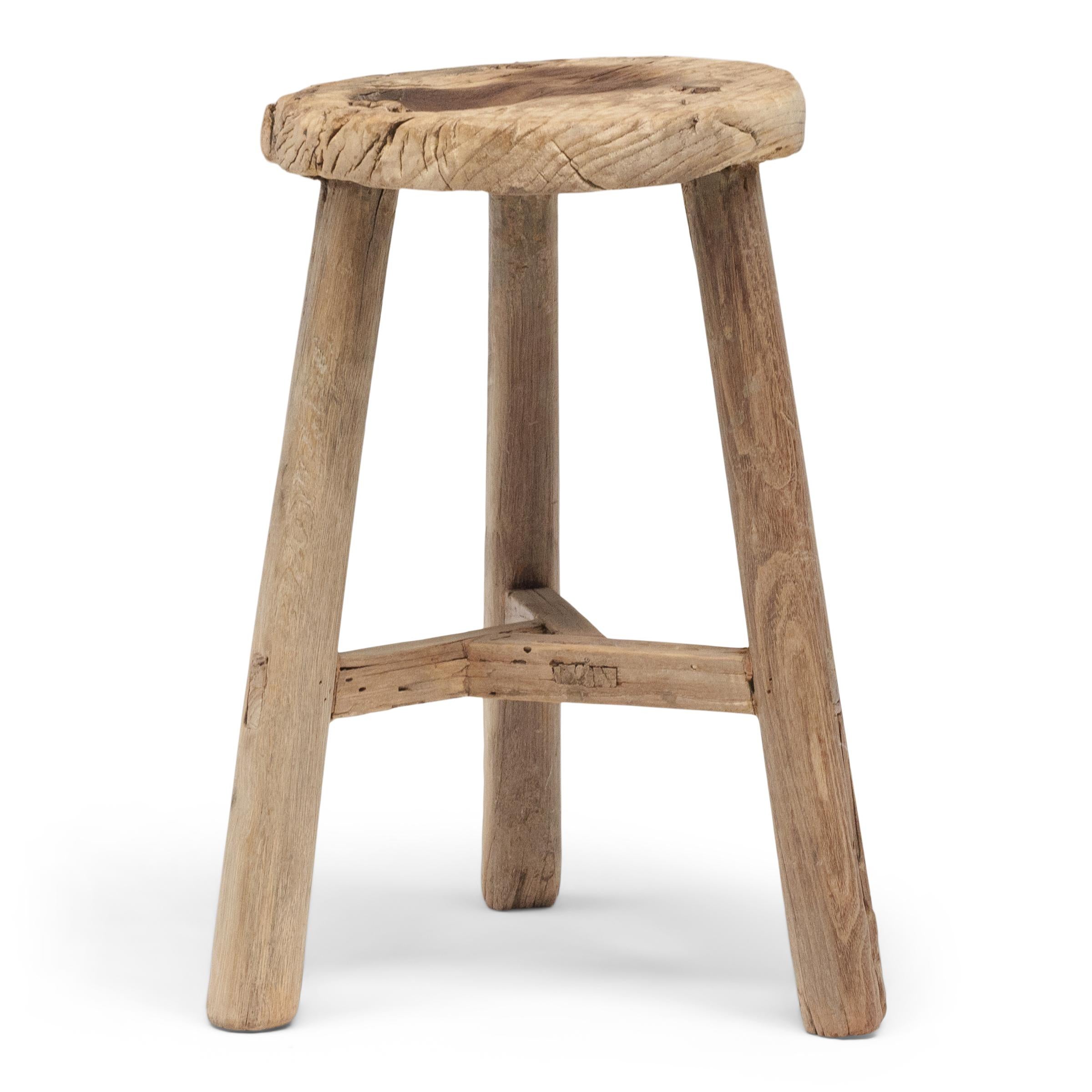 Provincial Chinese Tri-Leg Stool, c. 1900 Chino en venta
