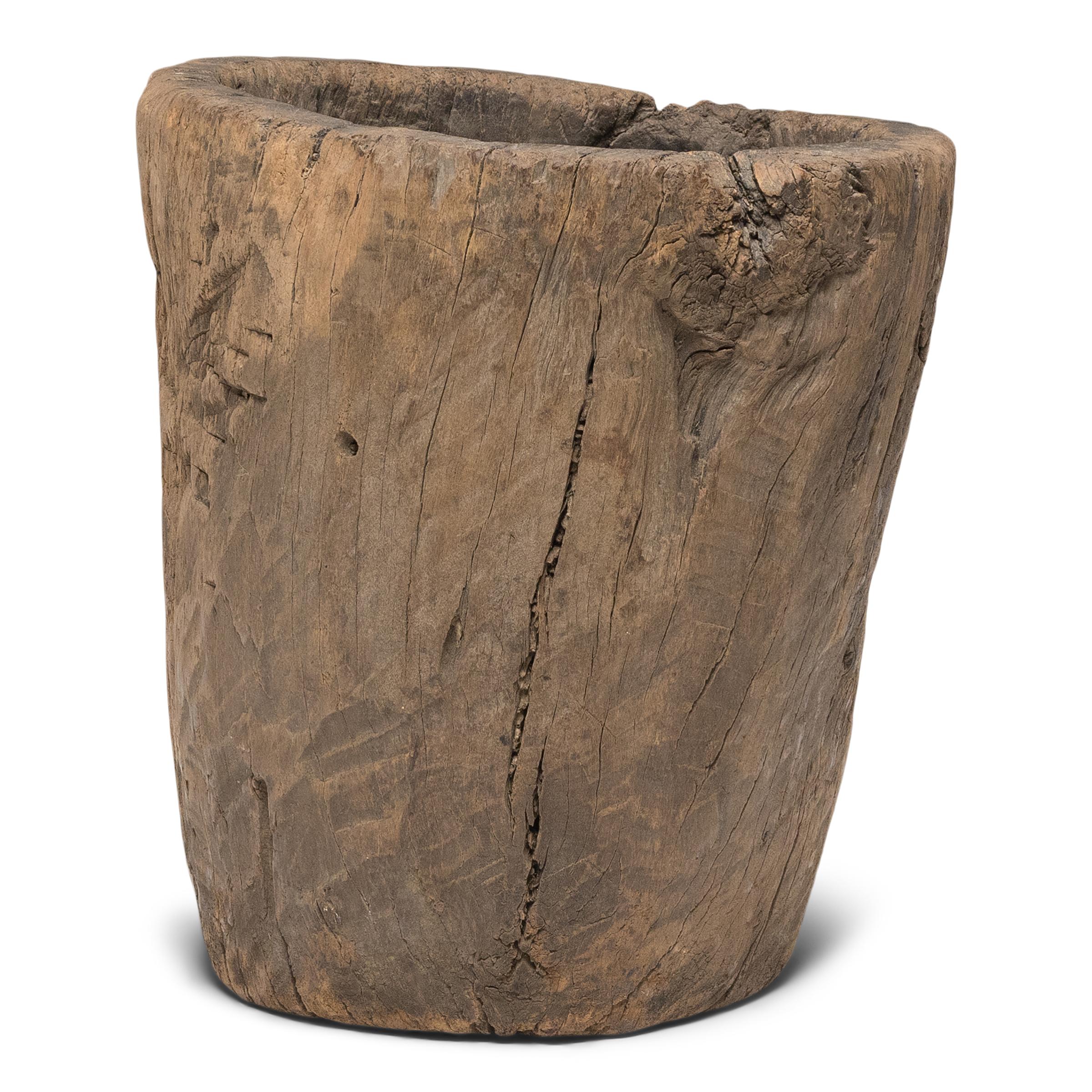 Mortero chino de tronco provincial, c. 1900 Moderno orgánico en venta