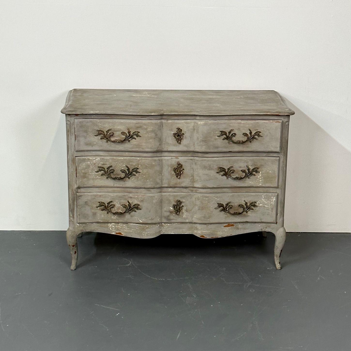 Provincial Gustavian Style Swedish Paint Decorated / Distressed Commode, Chest In Good Condition For Sale In Stamford, CT