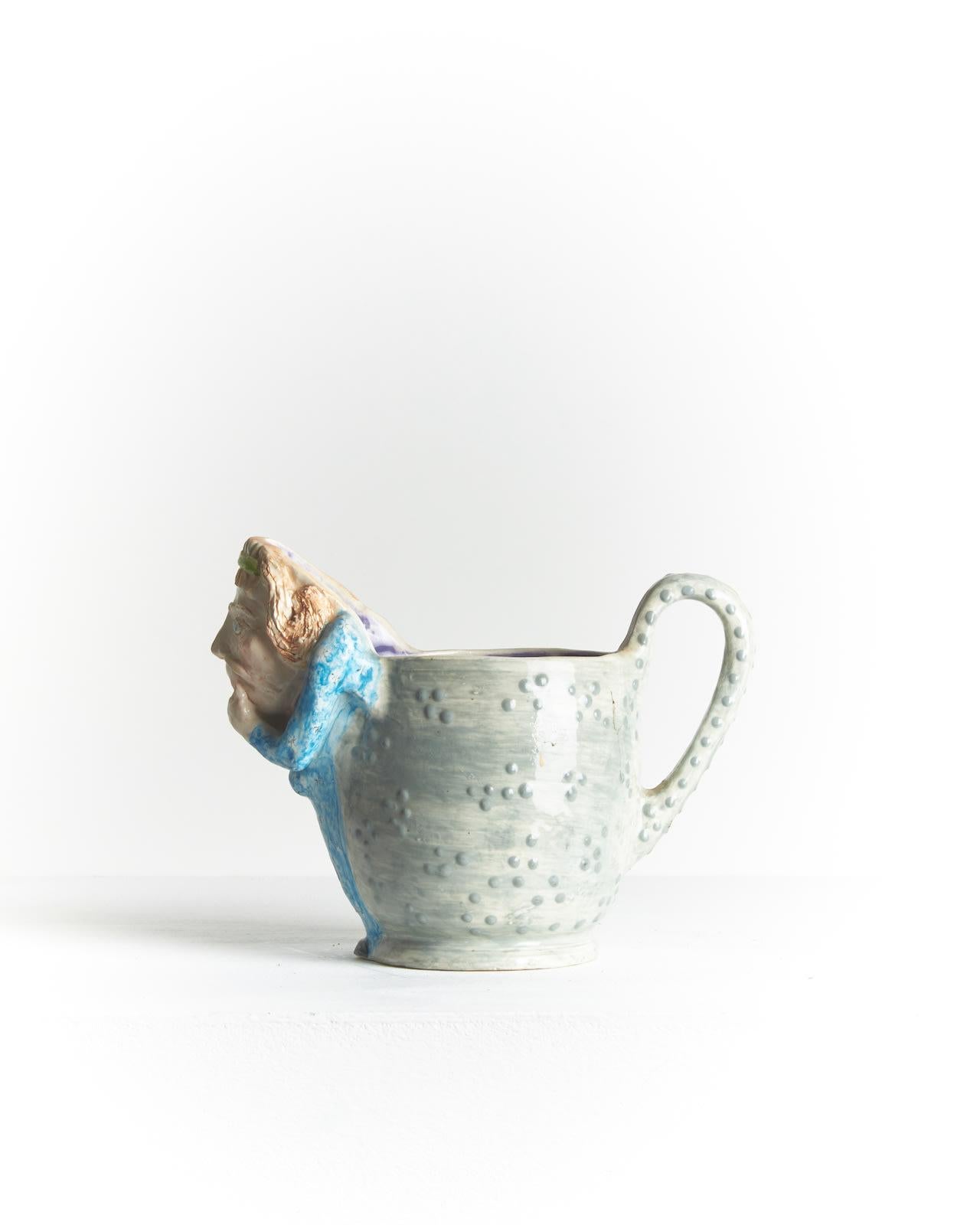 Faïence décorée
H16 x W10 x D22 cm