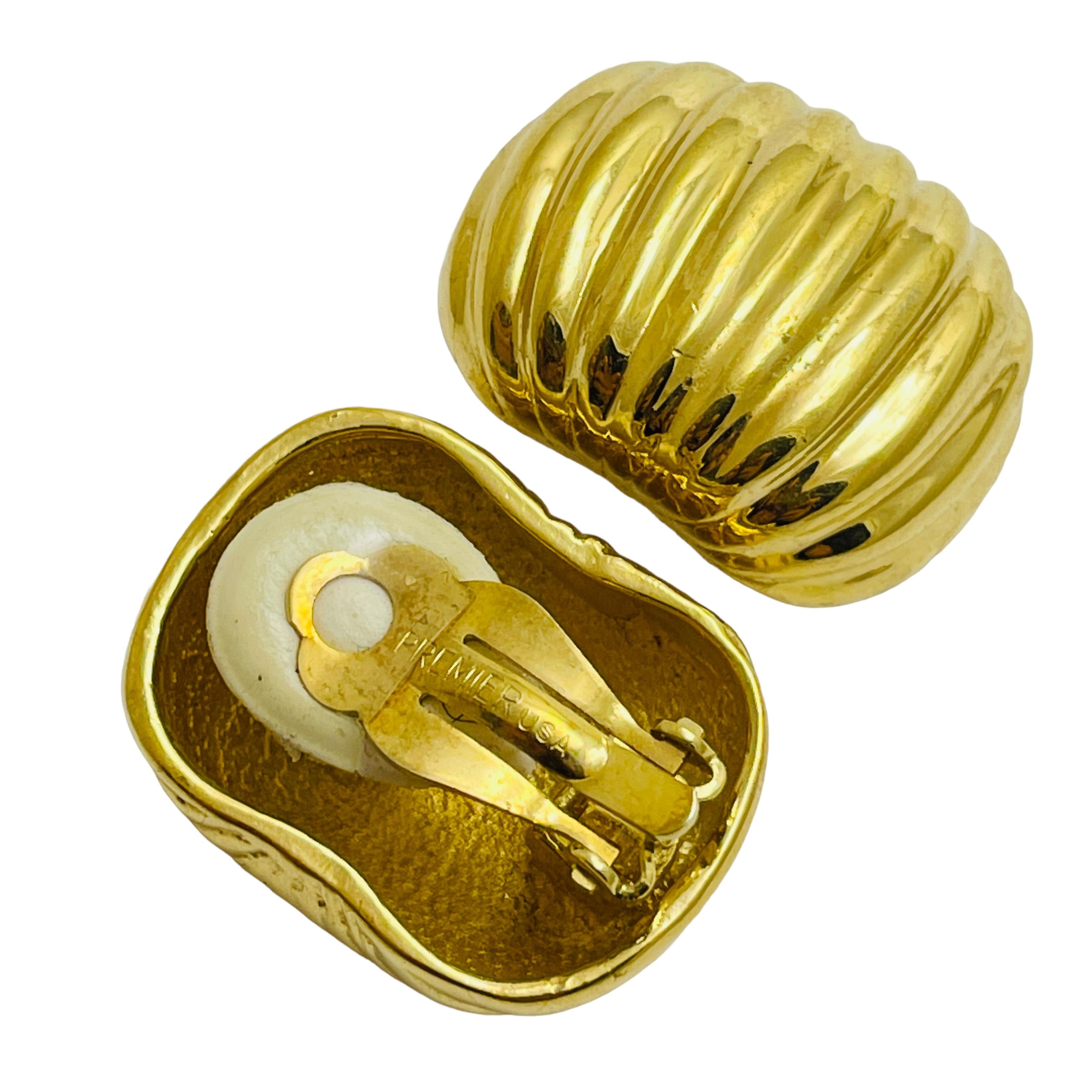 PRWMIER Usa signed gold tone designer clip on earrings In Good Condition In Palos Hills, IL
