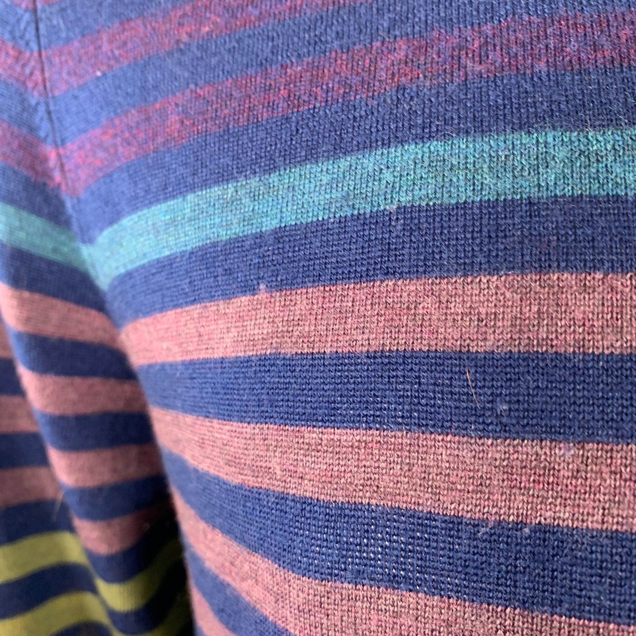 Pull col ras du cou en laine mérinos à rayures multicolores bleu marine PS by PAUL SMITH Taille XL en vente 1