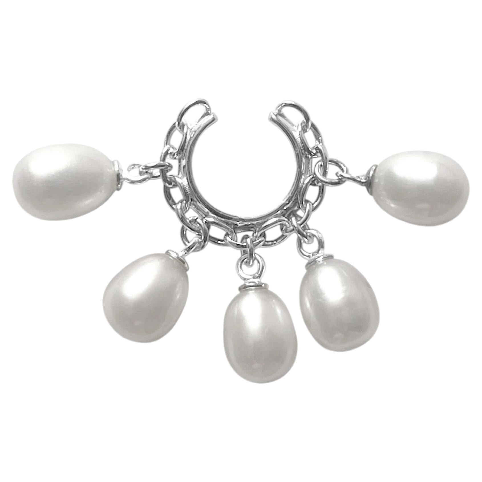 Pshell Ear Cuff in 925 Sterling Silver & Freshwater Pearls by O Sh For Sale