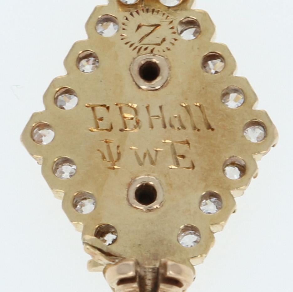 Antike Anstecknadel von Dartmouth Fraternity 1898, Upsilon Badge, 14 Karat Gold Diamanten im Zustand „Hervorragend“ im Angebot in Greensboro, NC