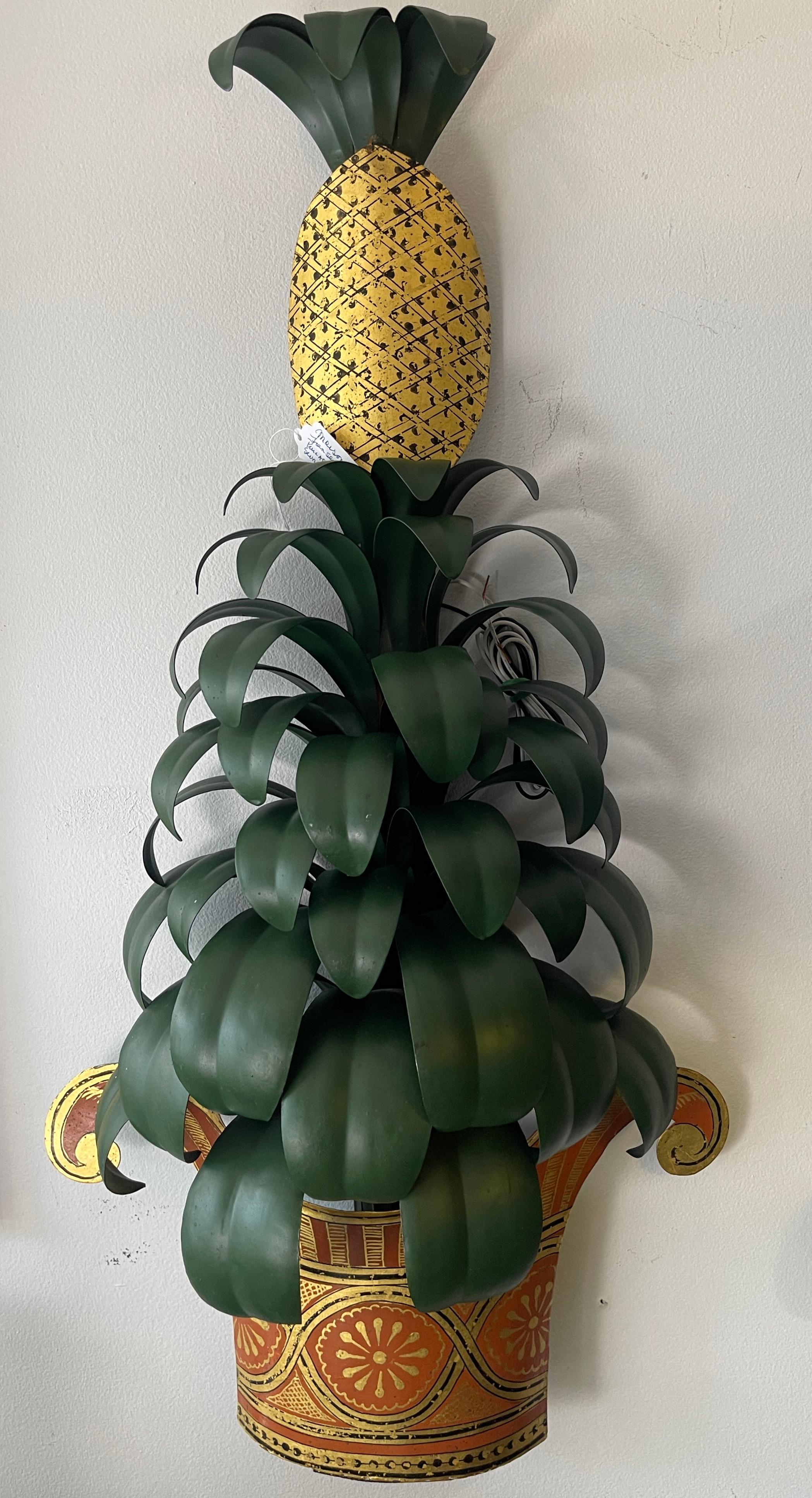 Pair of French Maison Jansen Pineapple Tole Wall Sconces, 1950s In Good Condition In West Palm Beach, FL
