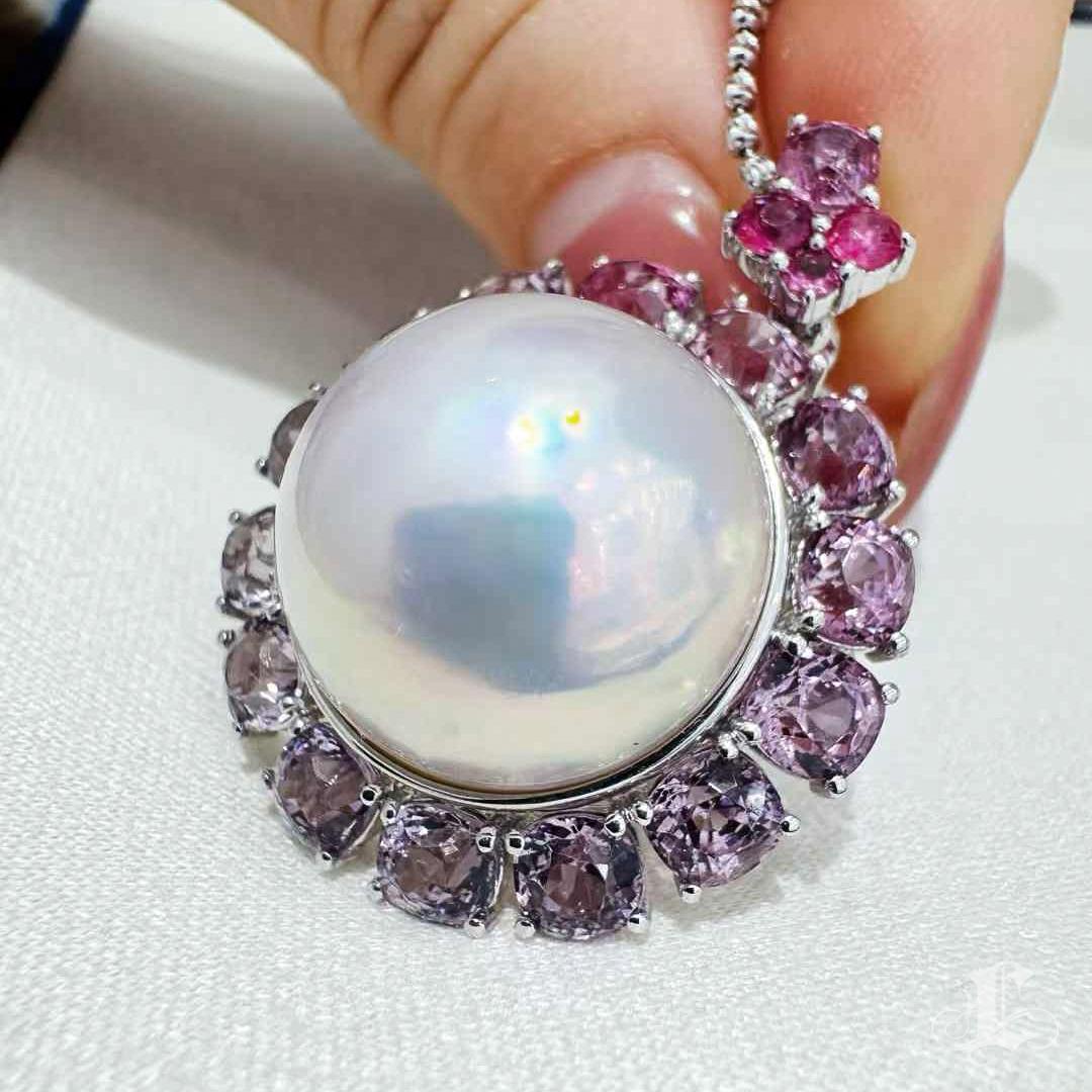 【Corona Radiance】PSL Certificado Aurora 18mm Mabe Pearl Burmese Spinel Pendant en venta 1