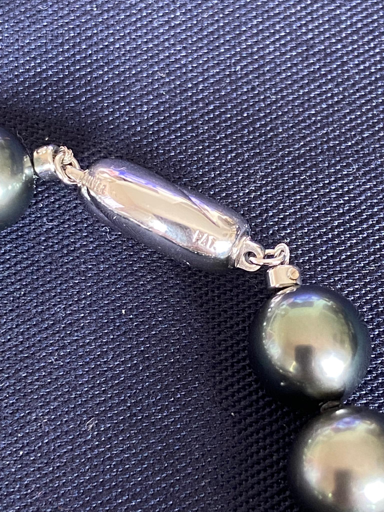 PSL Certified 37 PCS Green Tone 10-12.9MM Tahitian Pearl Necklace For Sale 1