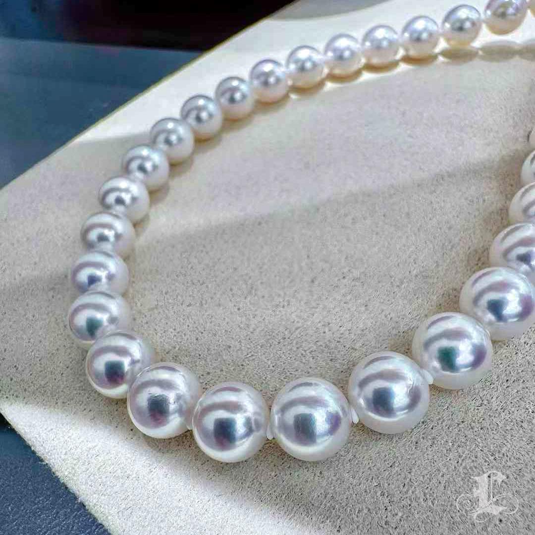 Conjunto de collar y pendientes de perlas Akoya Aurora Hanadama con certificado PSL en venta 1