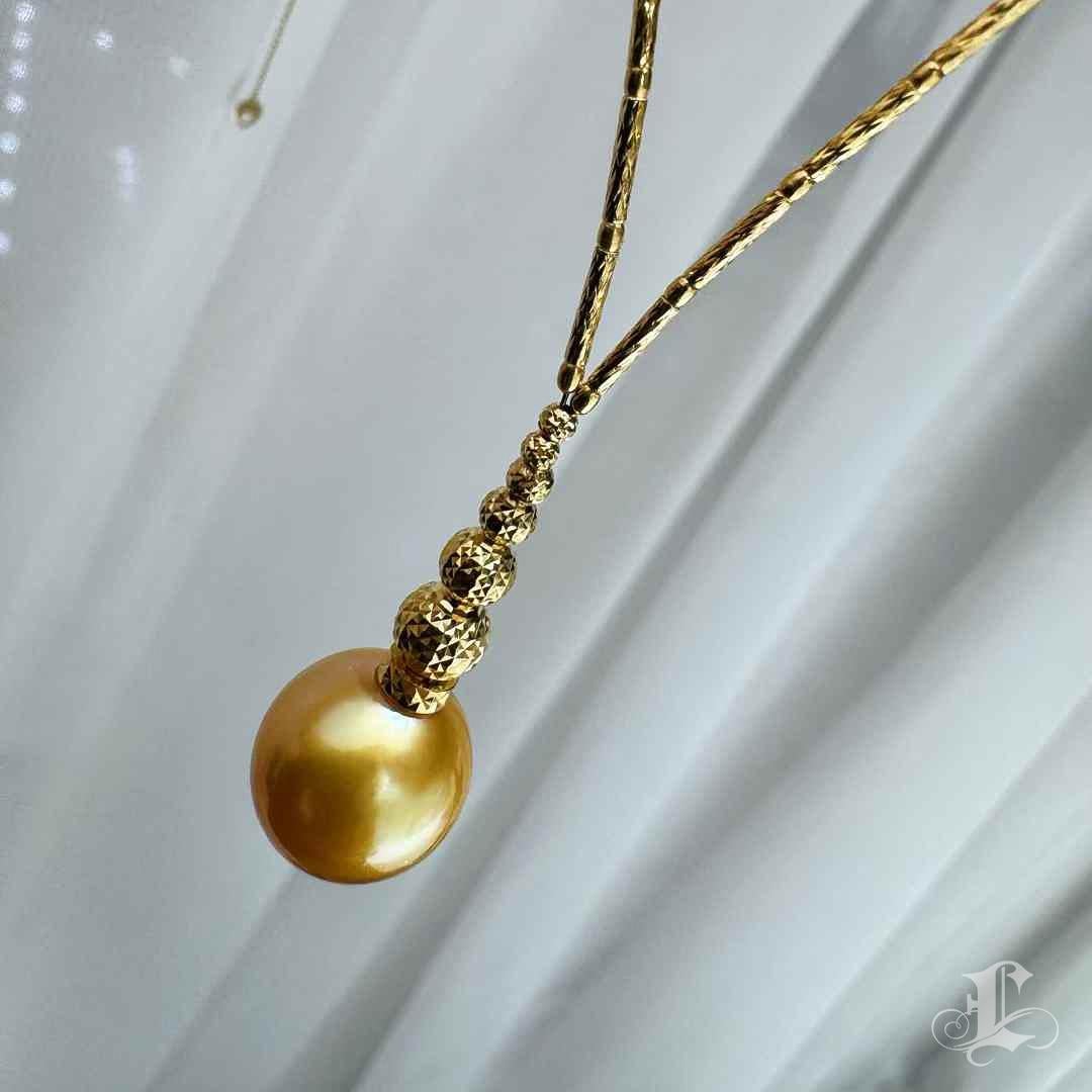 【Corona Radiante】PSL Certificado Cadena de Oro Perla del Mar del Sur y Collar Grabado Y en venta 6