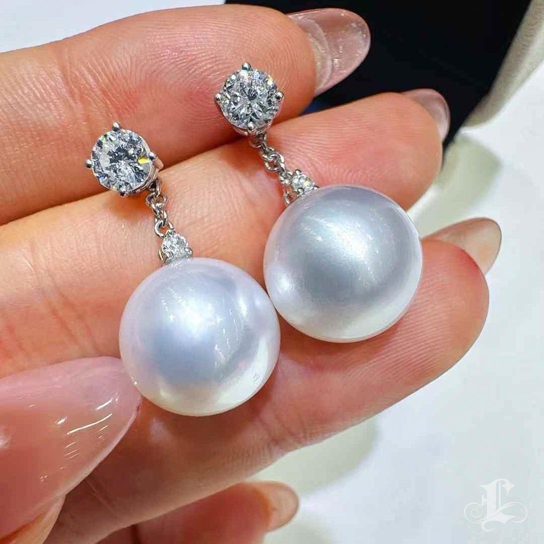 Women's 【Crown Radianc】PSL Venus Certified Pearl & CGL Diamond Convertible Earrings For Sale