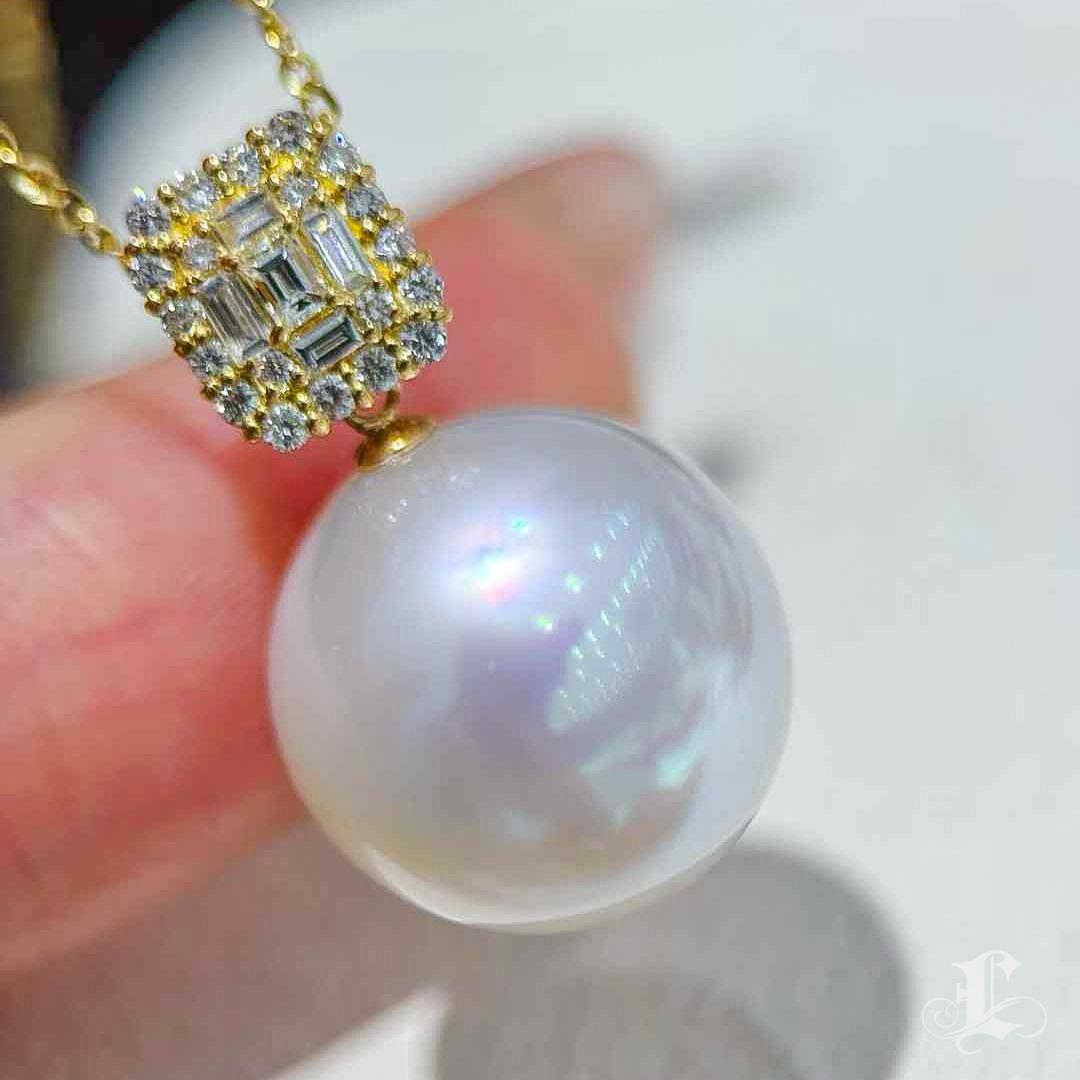 De las mujeres 【Corona Resplandor】PSL Colgante de Perla del Mar del Sur Certificada Venus - Pavé de Diamantes en venta