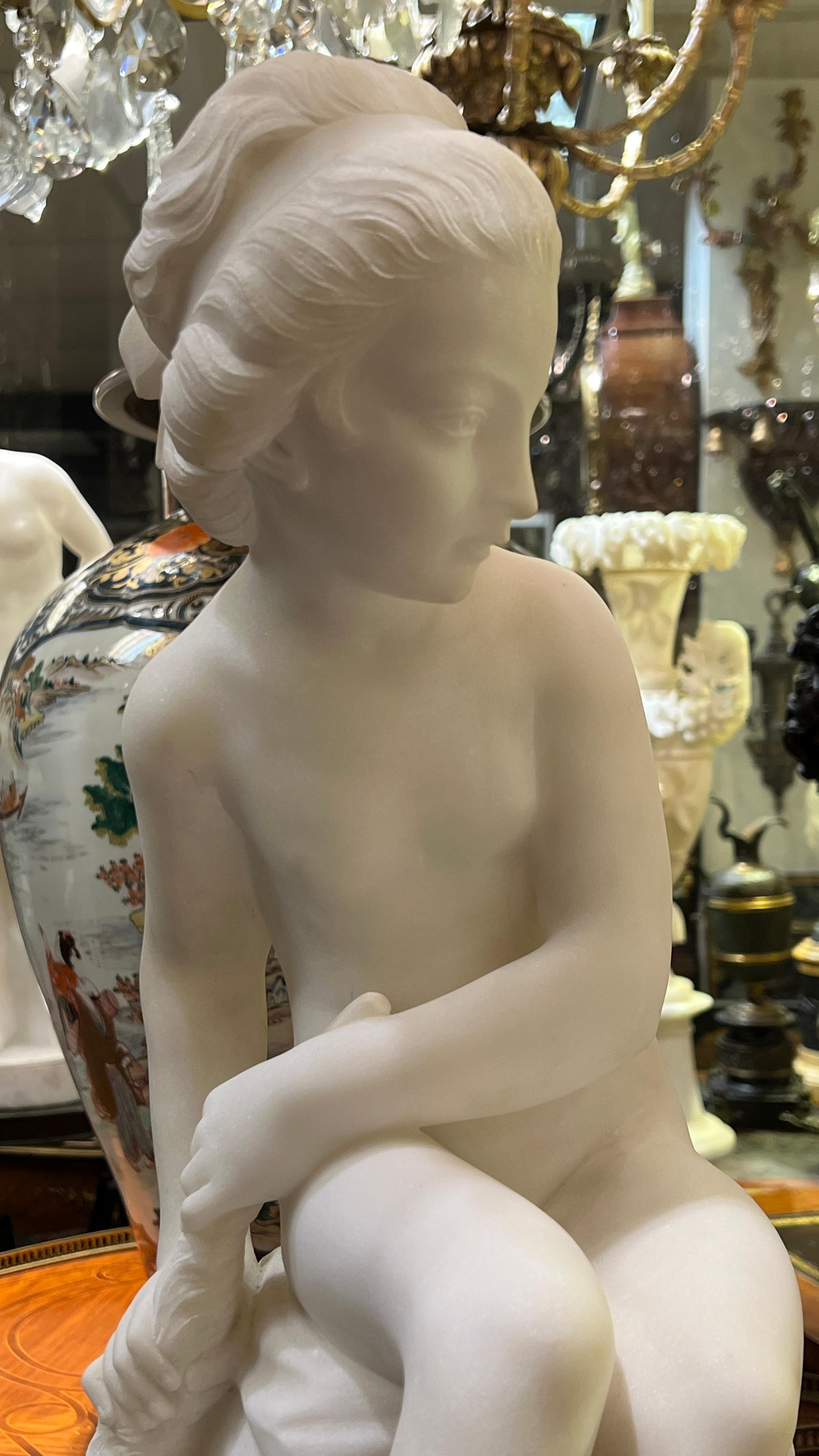 Francese Statue di marmo di Psiche e Cupido dopo Etienne-Maurice Falconet in vendita