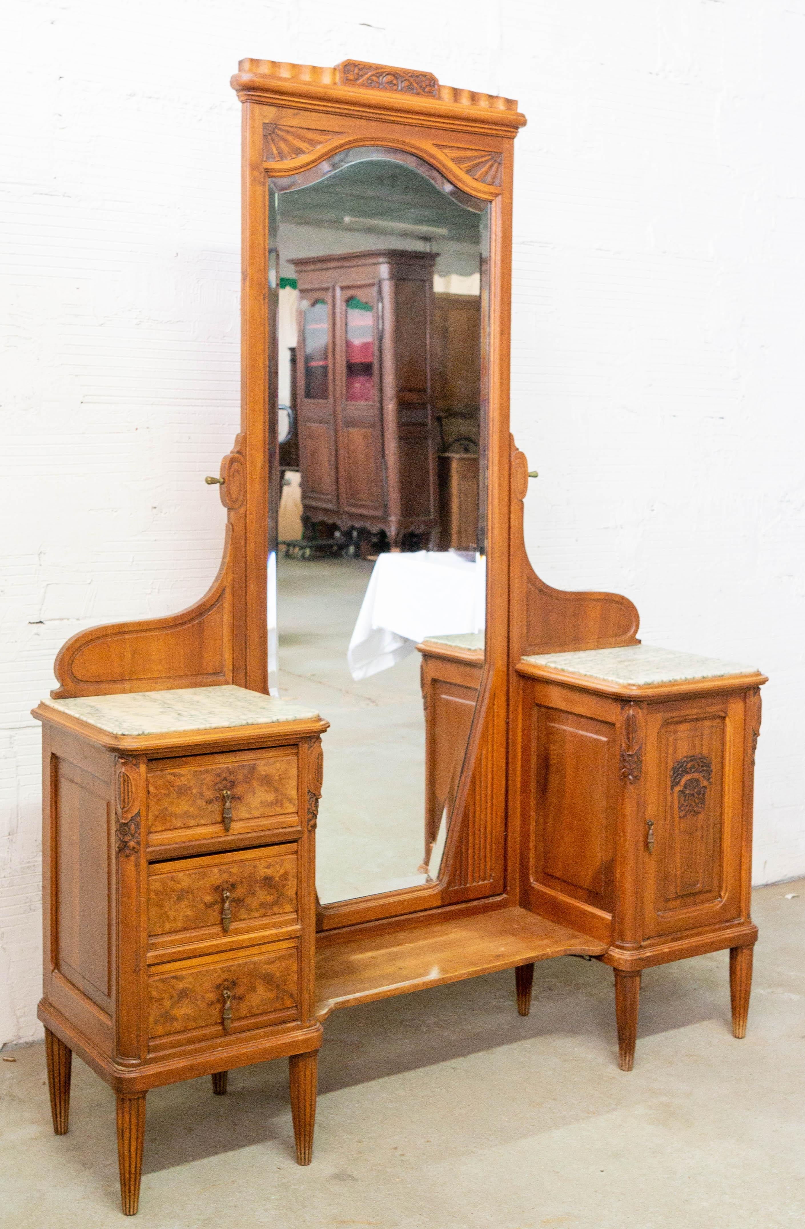 dressing table with full length mirror
