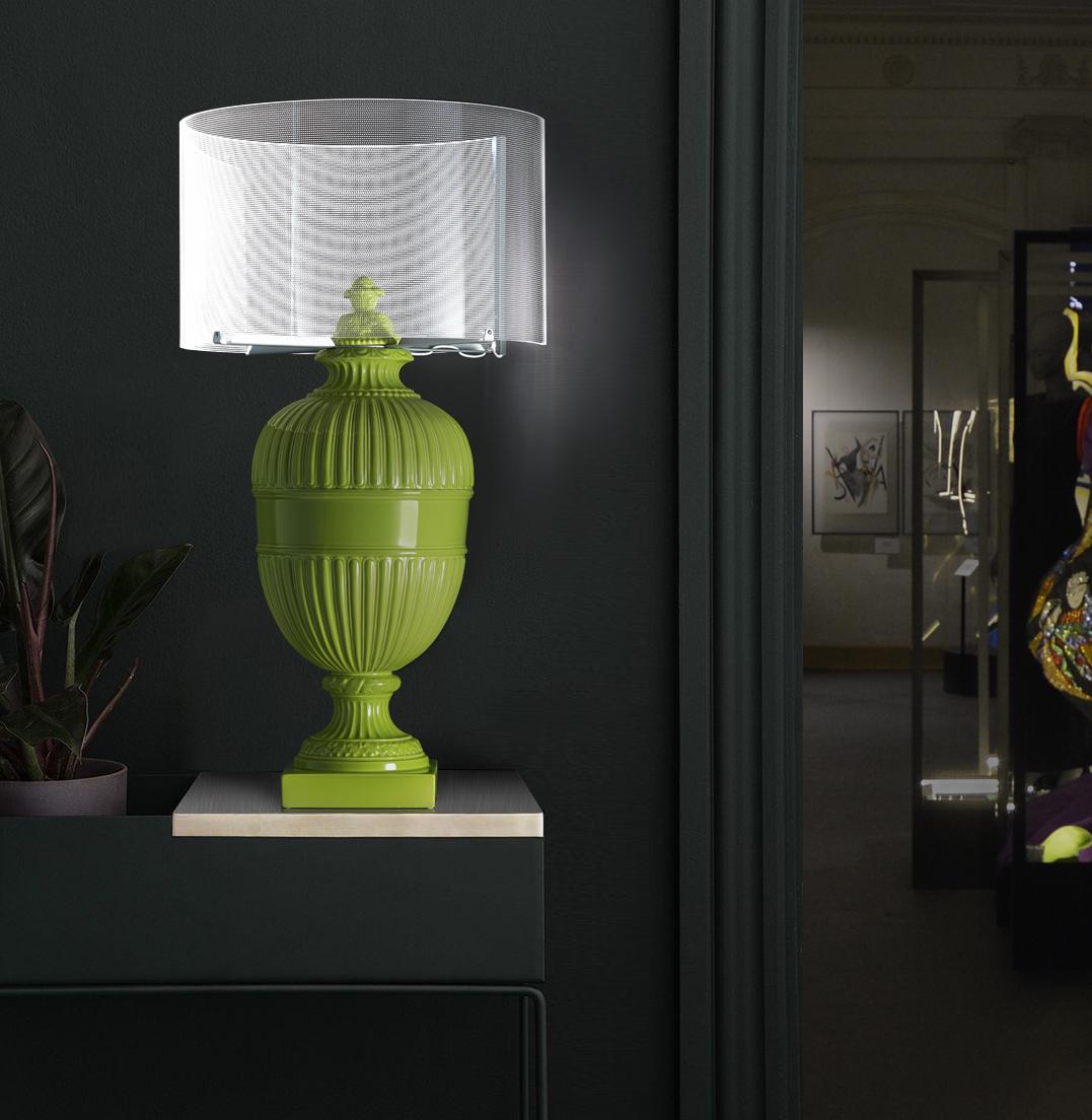 Psyche Touch Lamp, Green In New Condition For Sale In Mantova, MN