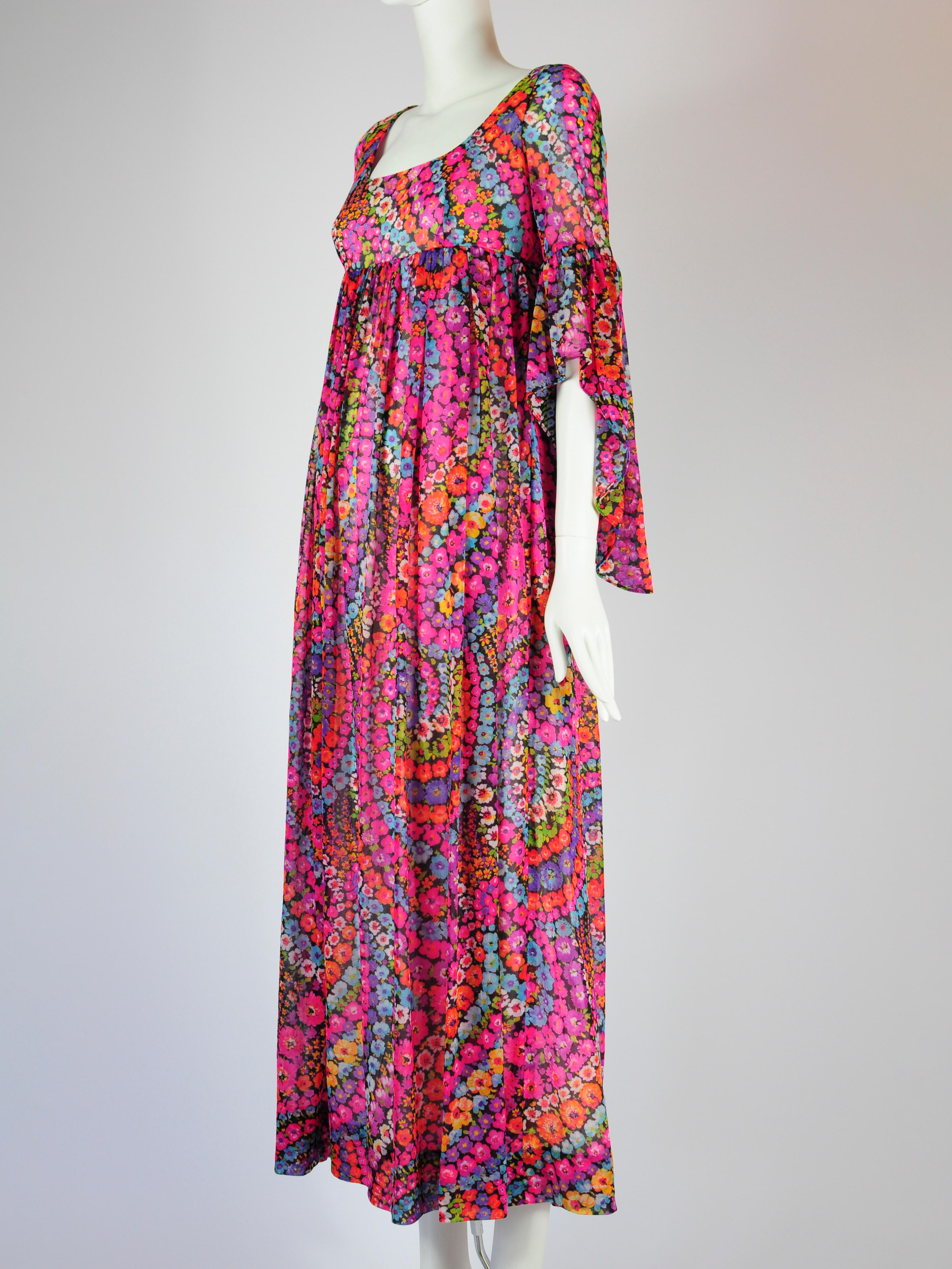 Women's Psychedelic Flower Goddess Dress Empire Waist Butterfly Sleeve Quad London 1970s For Sale