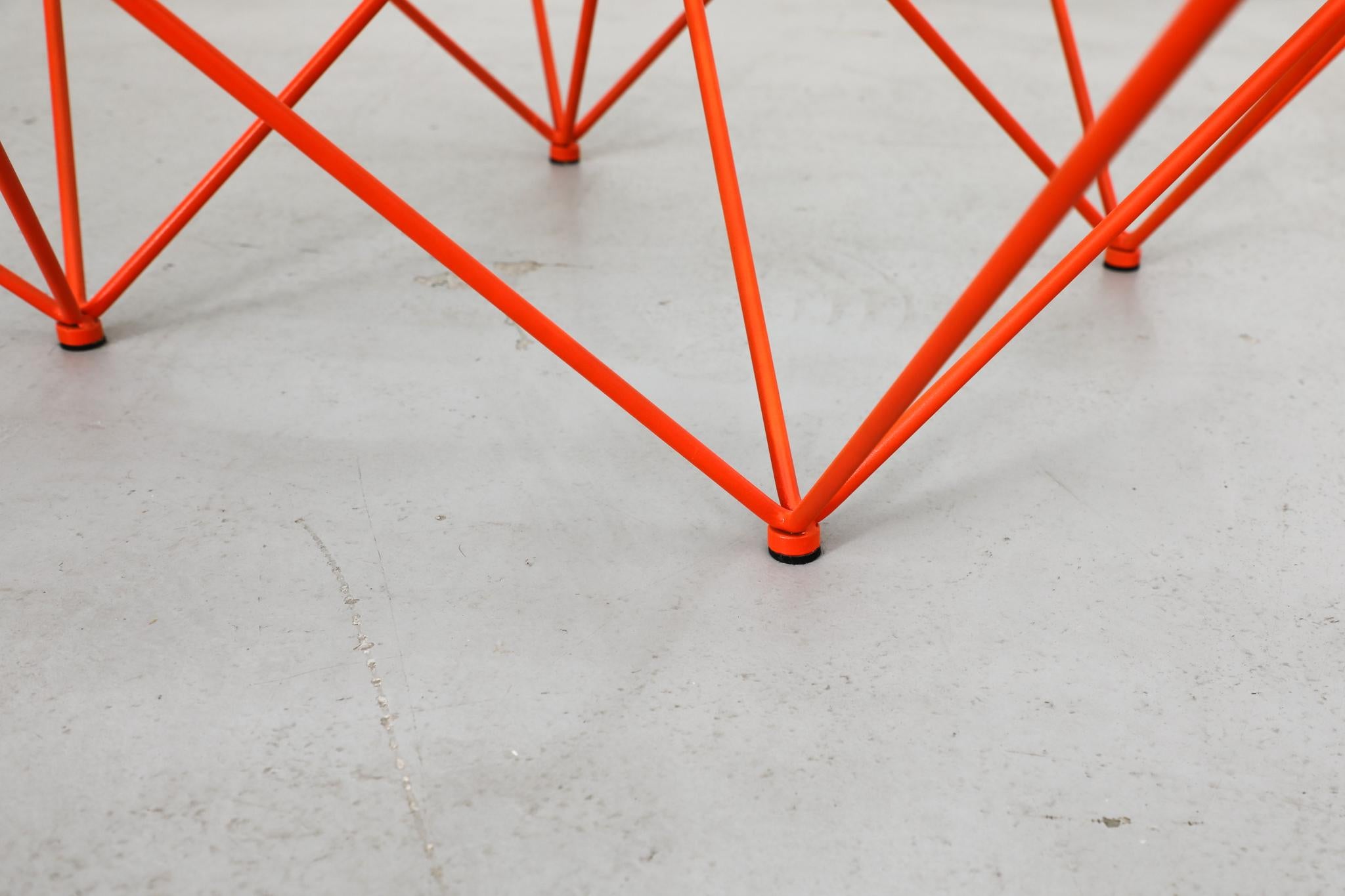 Table basse en verre orange psychédélique inspirée du milieu du siècle, style Paolo Piva en vente 2