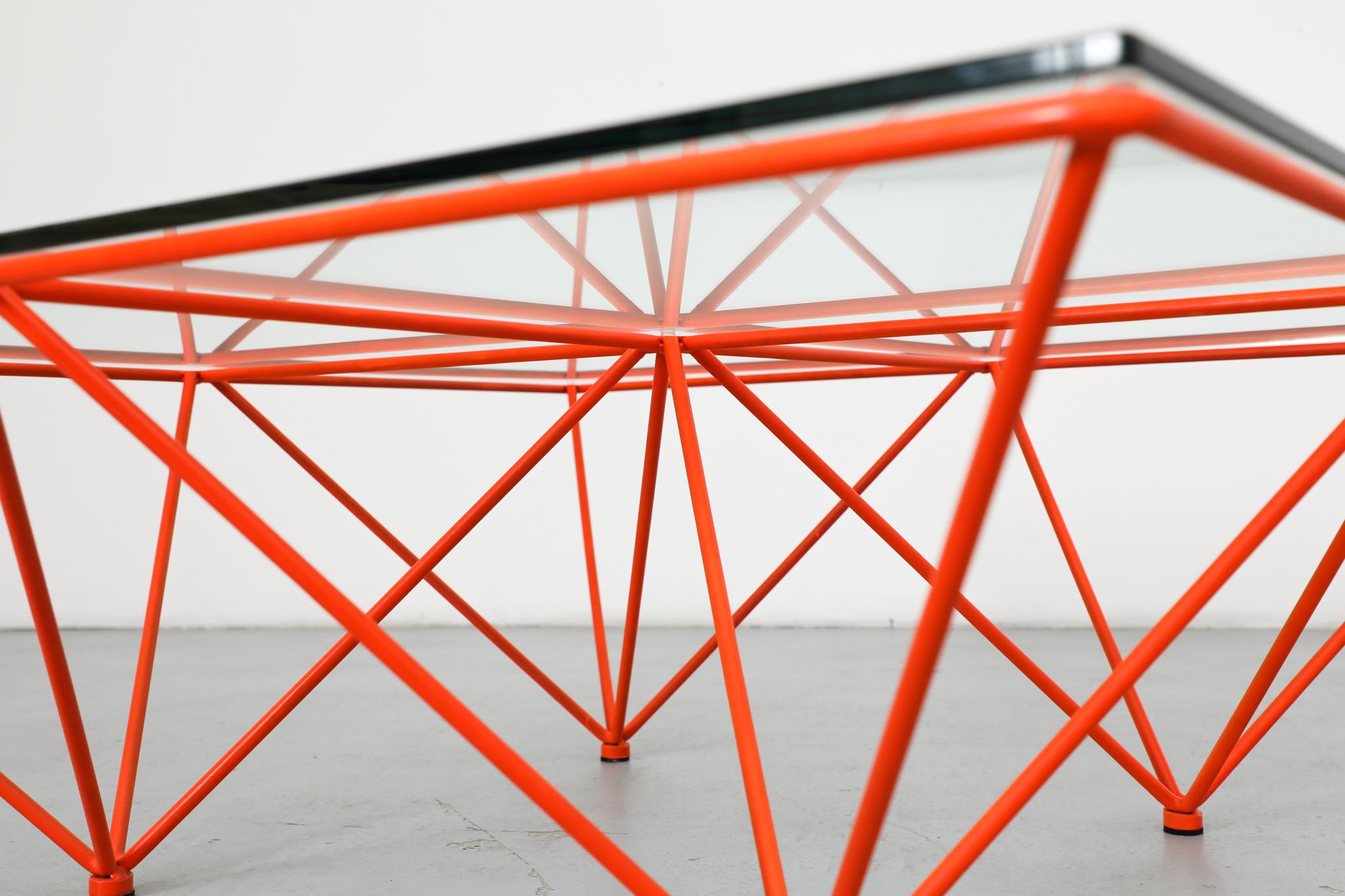 Table basse en verre orange psychédélique inspirée du milieu du siècle, style Paolo Piva en vente 5