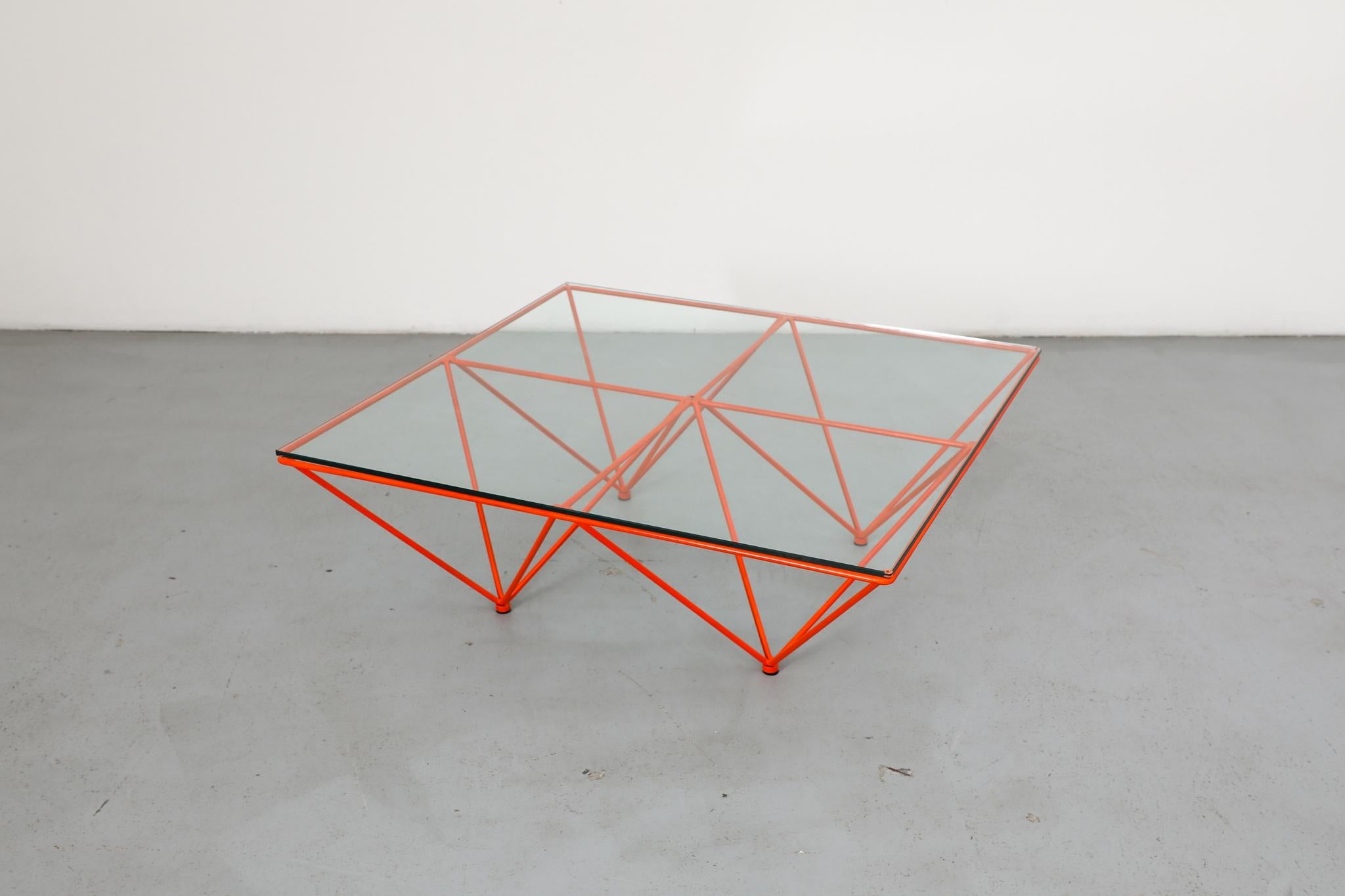 Table basse en verre orange psychédélique inspirée du milieu du siècle, style Paolo Piva Bon état - En vente à Los Angeles, CA