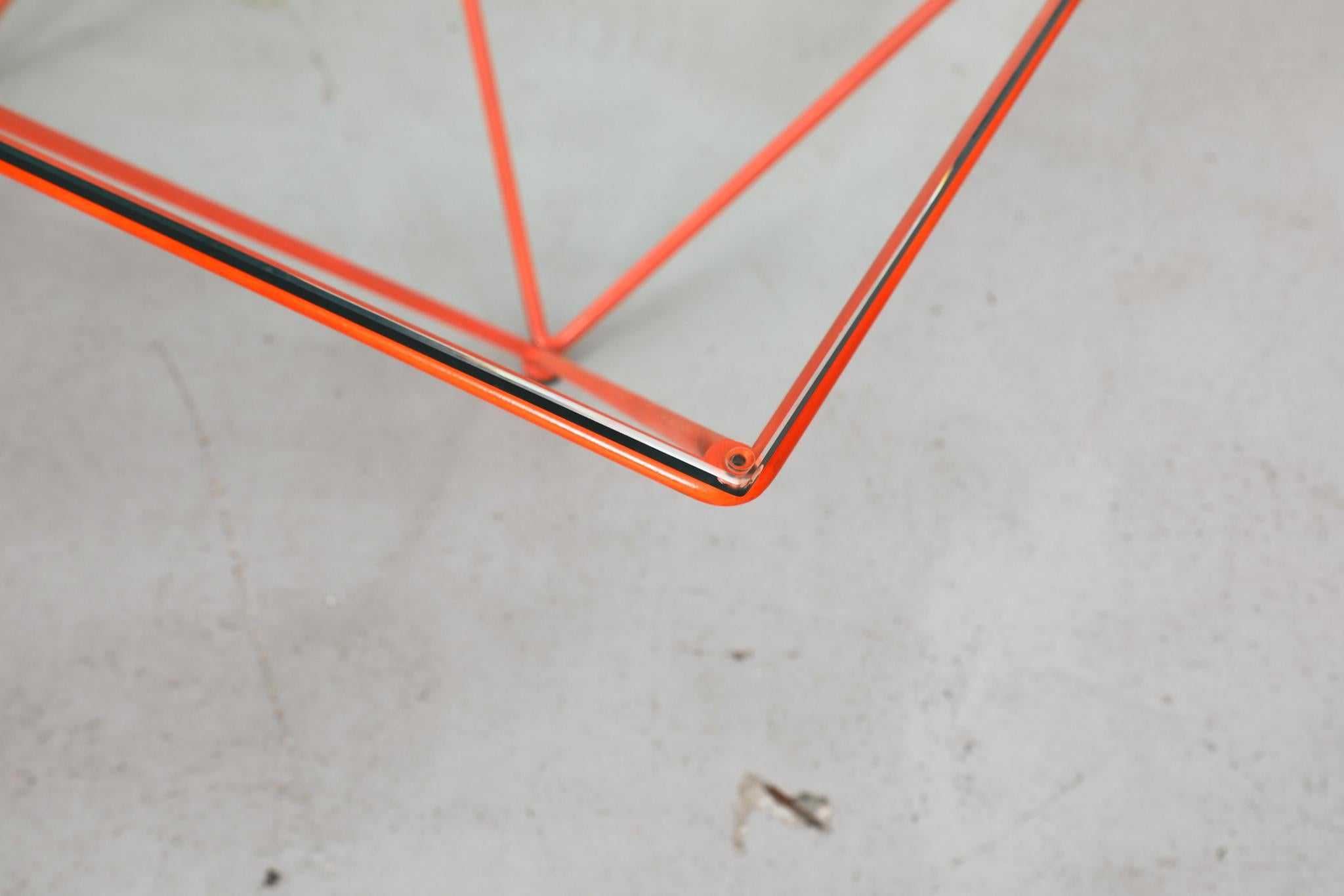 Table basse en verre orange psychédélique inspirée du milieu du siècle, style Paolo Piva en vente 1
