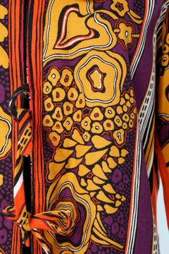 Psychedelic printed coat in cotton with hood Circa 1970's