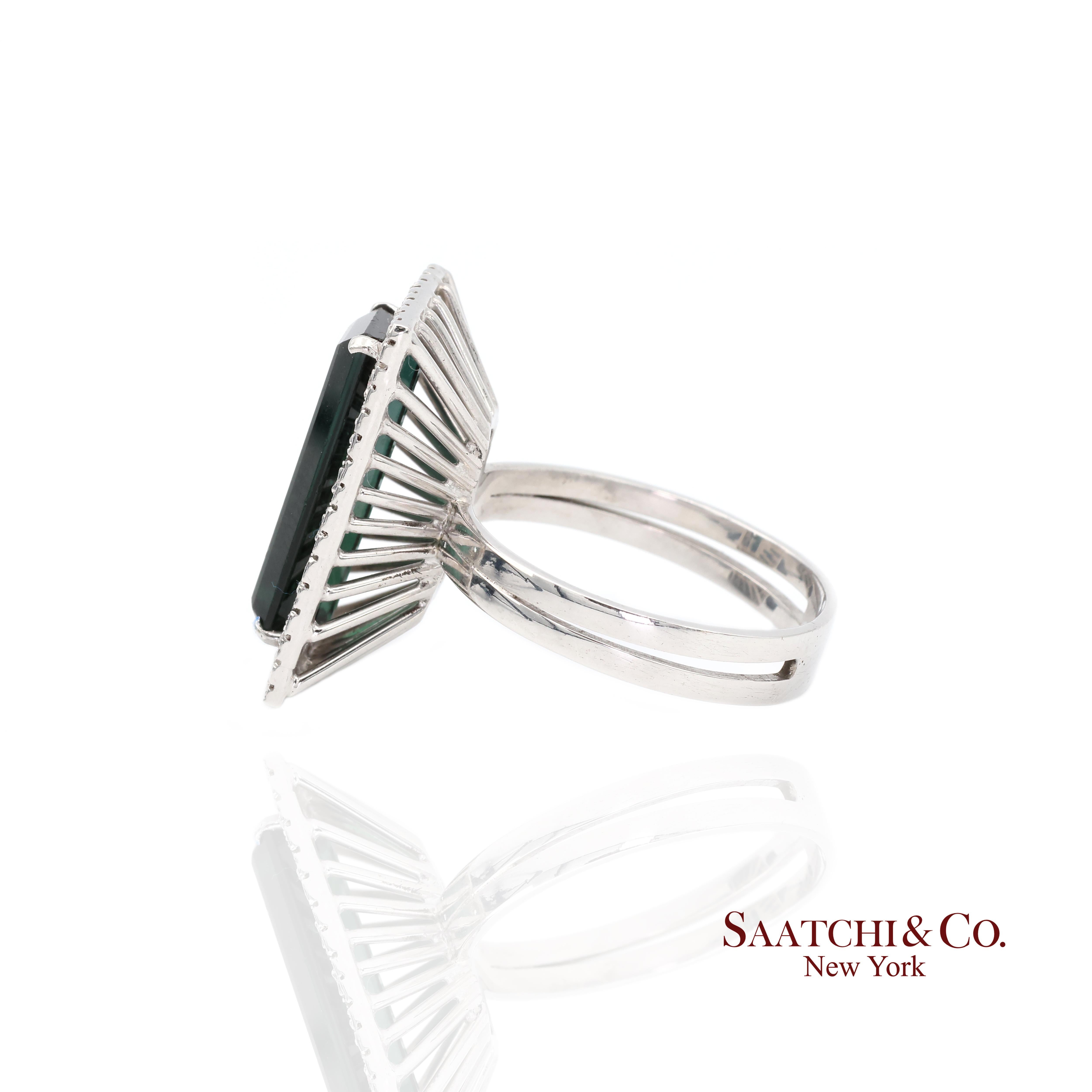 Pt 900 Bague en tourmaline verte naturelle et diamant naturel en vente 2