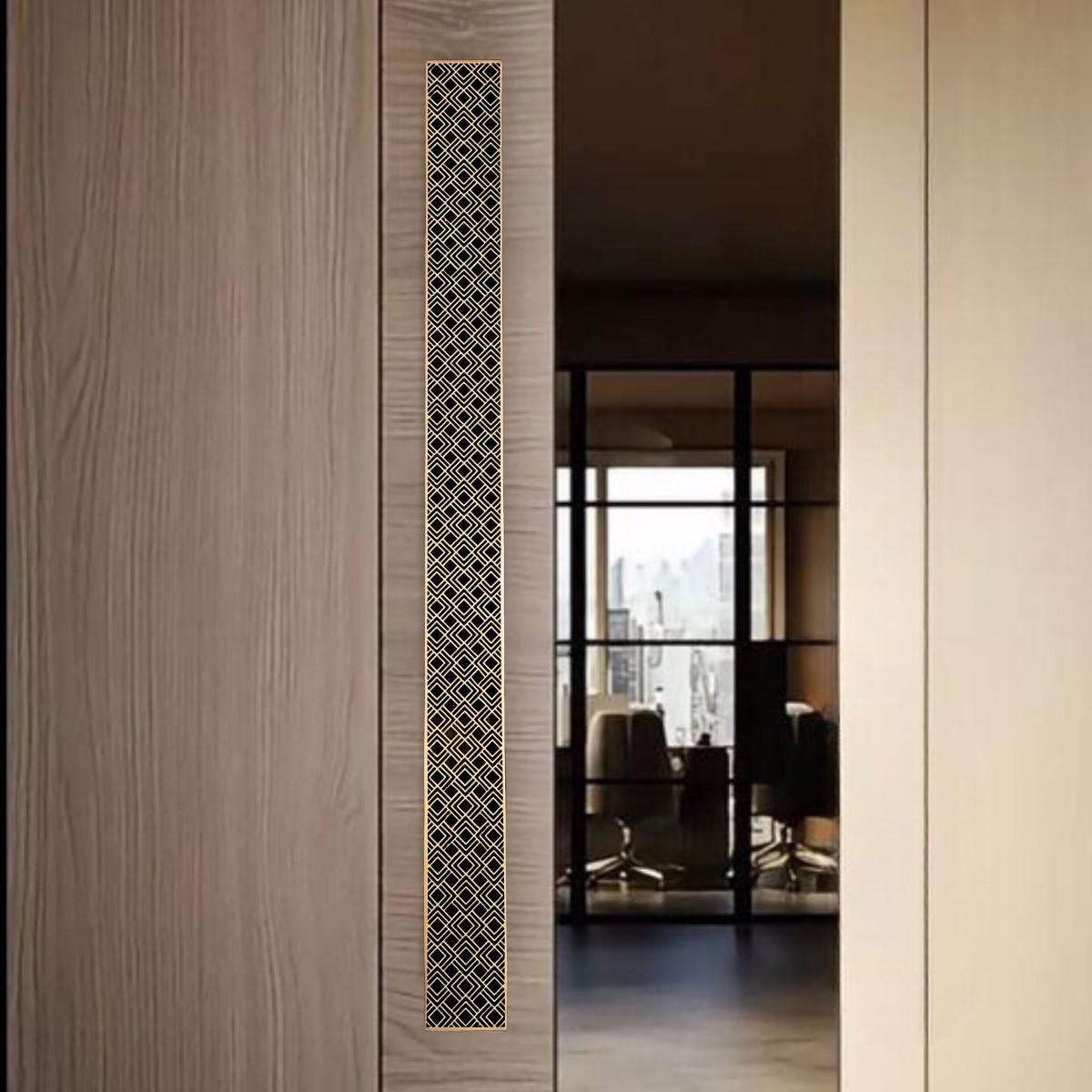 Moroccan Door pull 70cm : A geometric imprint in solid brass. Art Deco collection For Sale