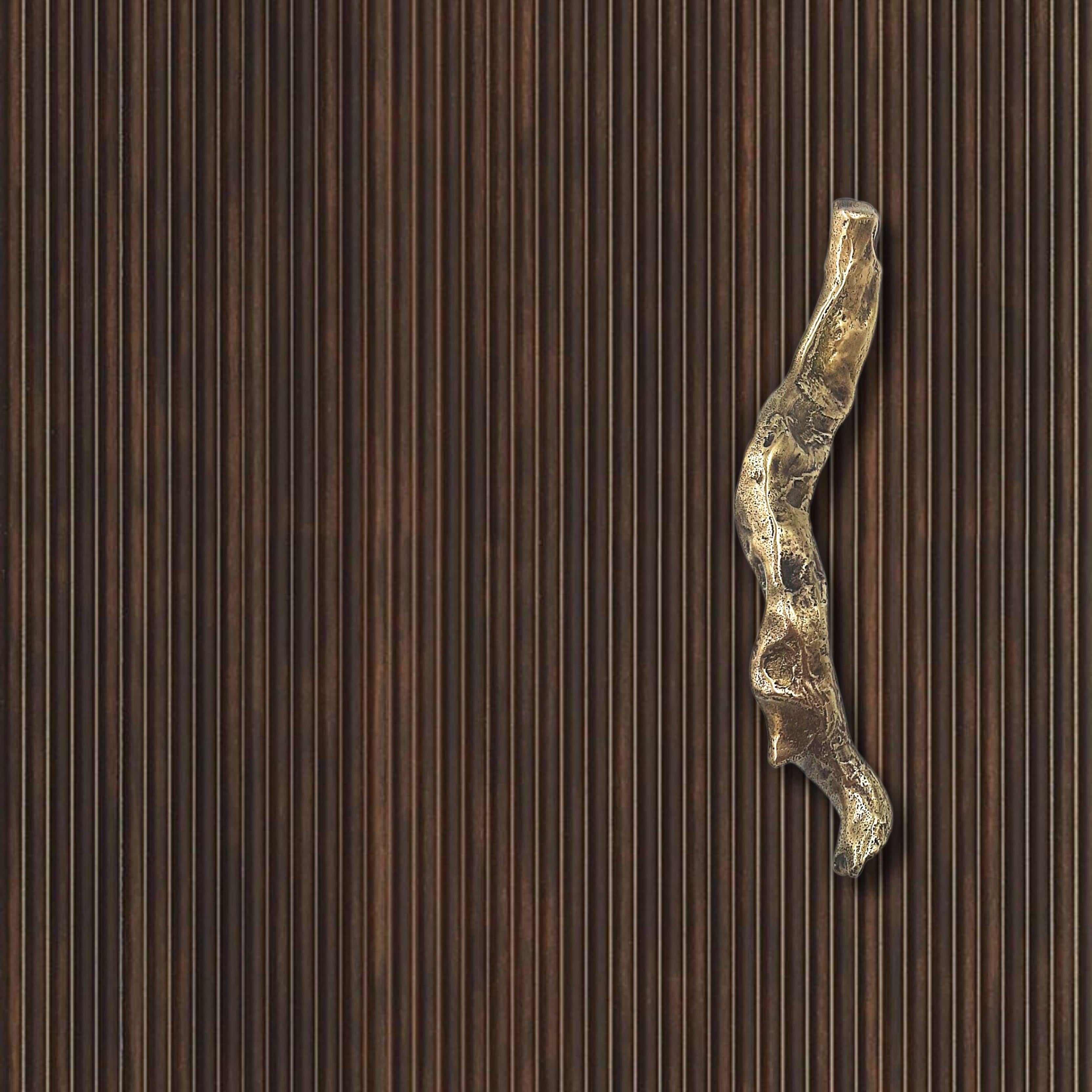 Moroccan PT/E/02 Solid brass drawer pull : Organic forms 27 cm For Sale