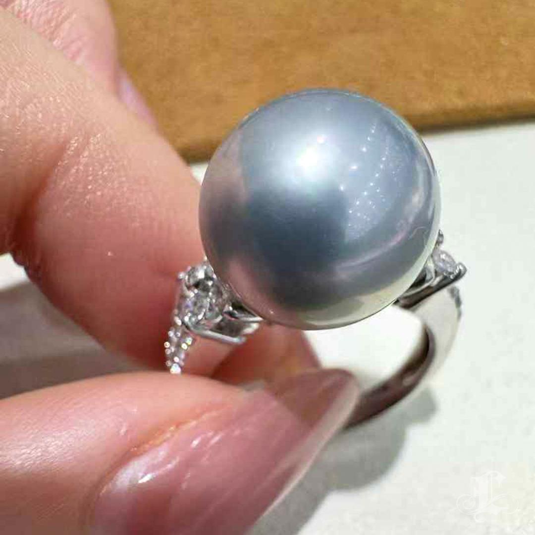 【Vine Symphony】Floral-Crown Aurora Tahitian Pearl Diamond Platinum Ring en vente 3