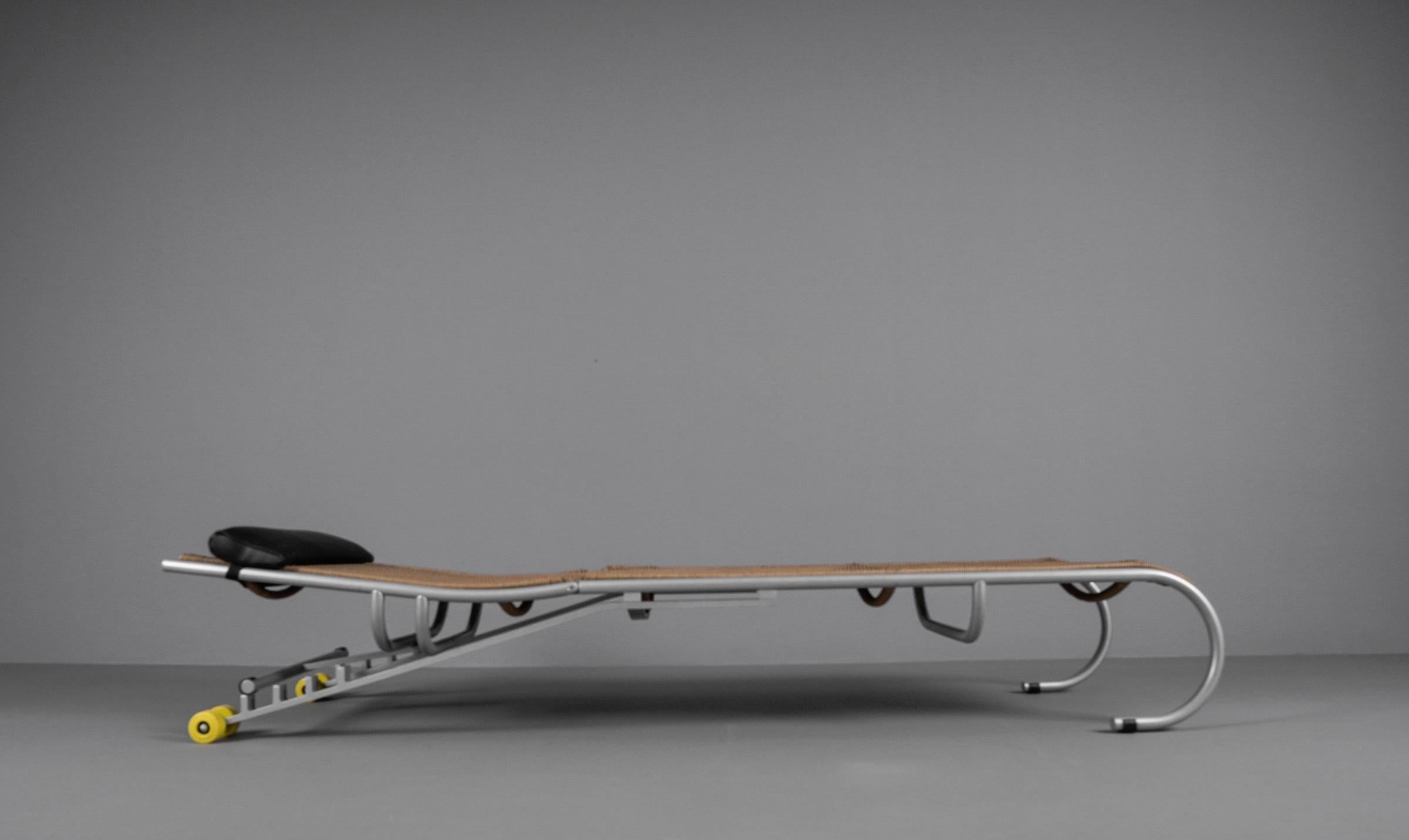 PT Skate Serie Set by Paul Tuttle for Strässle Collection, Chaisellounge + Table For Sale 2