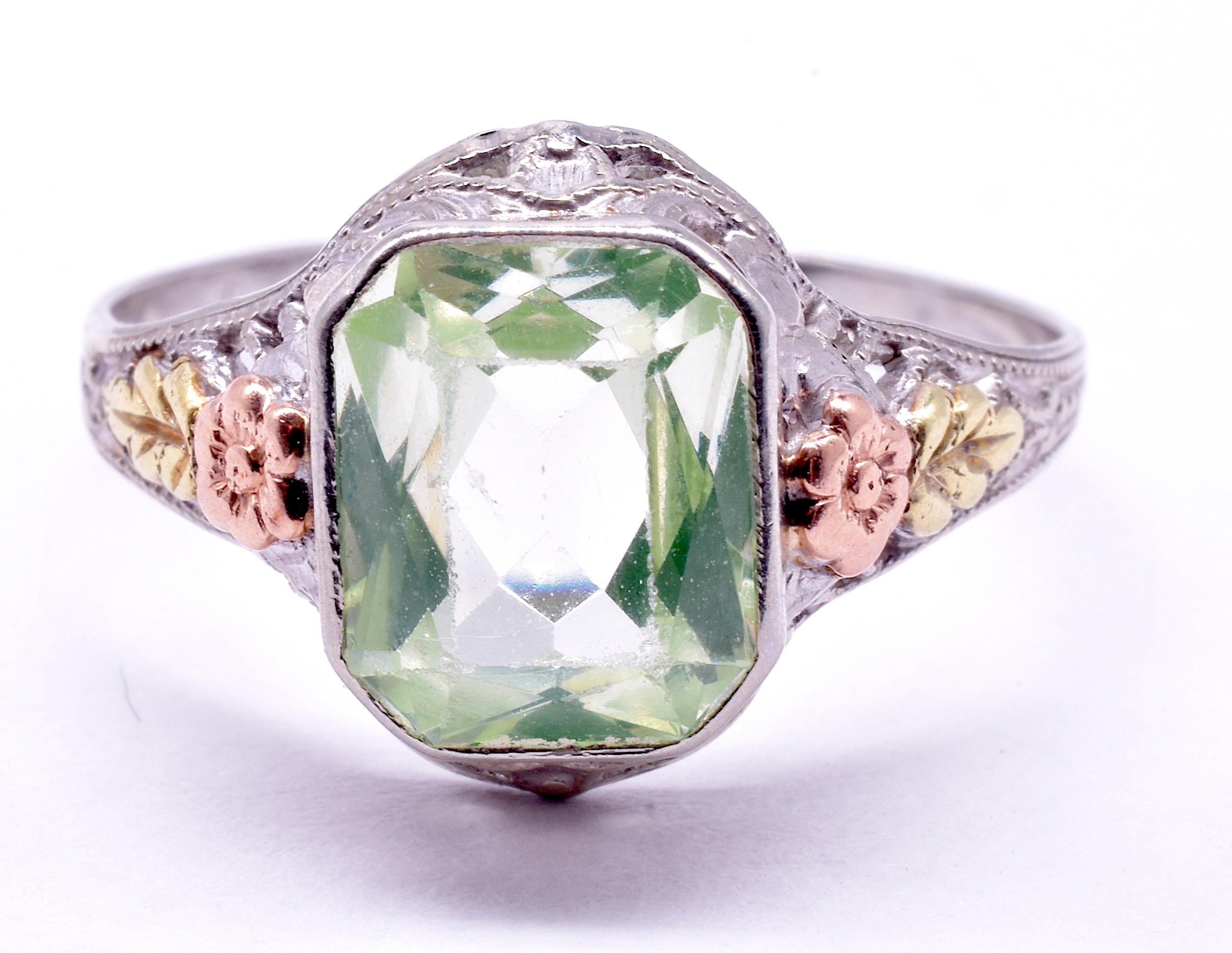 C1910 Antique Ostby & Barton 10k Peridot Filligree Ring of 2 color Gold In Excellent Condition In Baltimore, MD