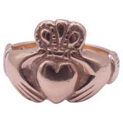 C1910 Irish Claddagh ring with Hands Grasping Heart motif, size 7