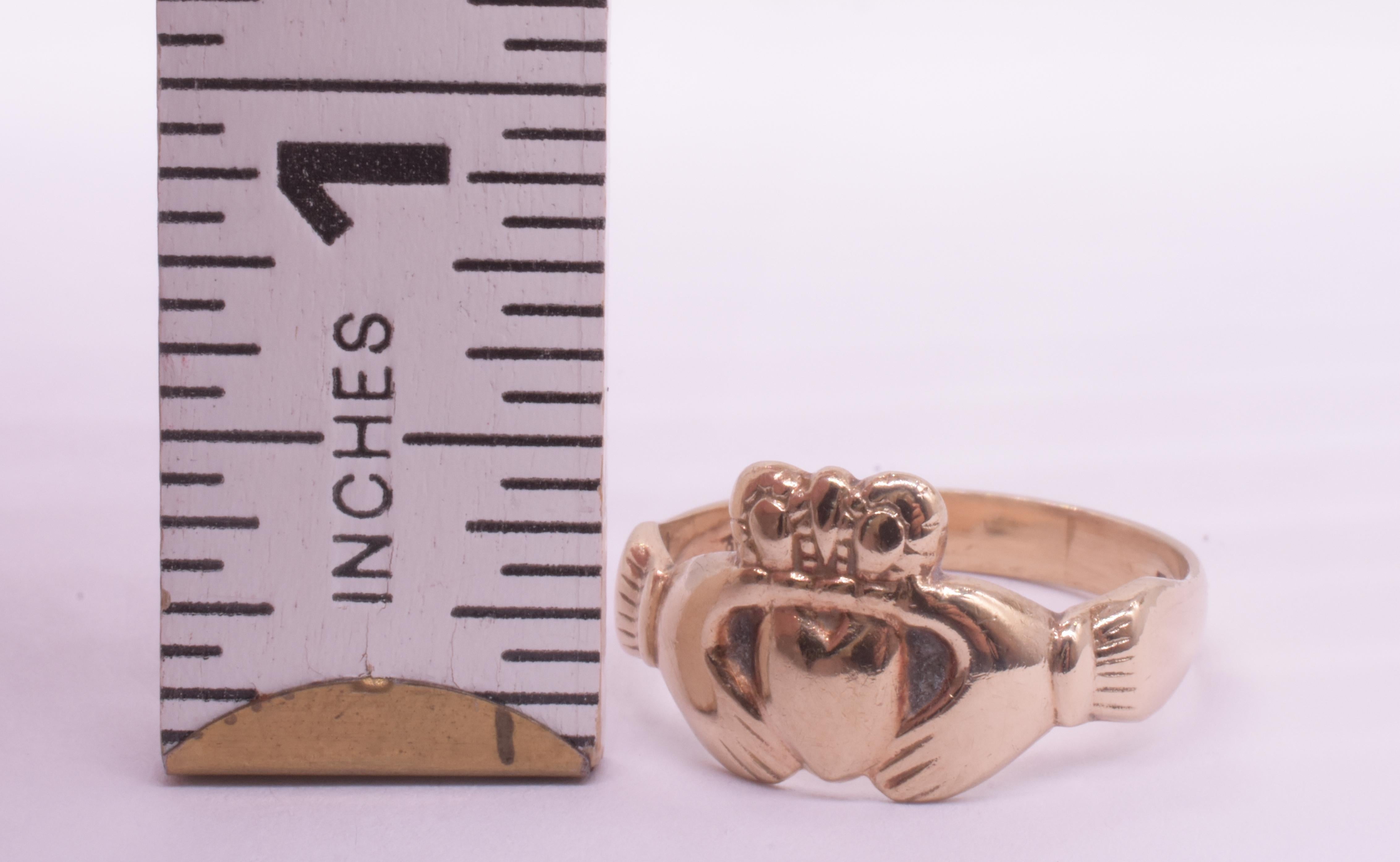 HM London 1970 Anello irlandese Claddagh a forma di cuore, misura 10 in vendita 5