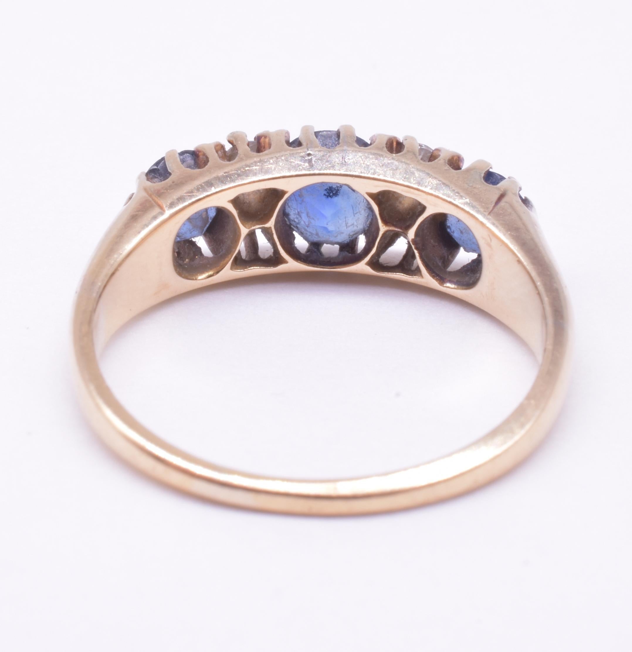 Edwardian Ceylon and Sapphire And Diamond Seven Stone Ring In Excellent Condition In Baltimore, MD