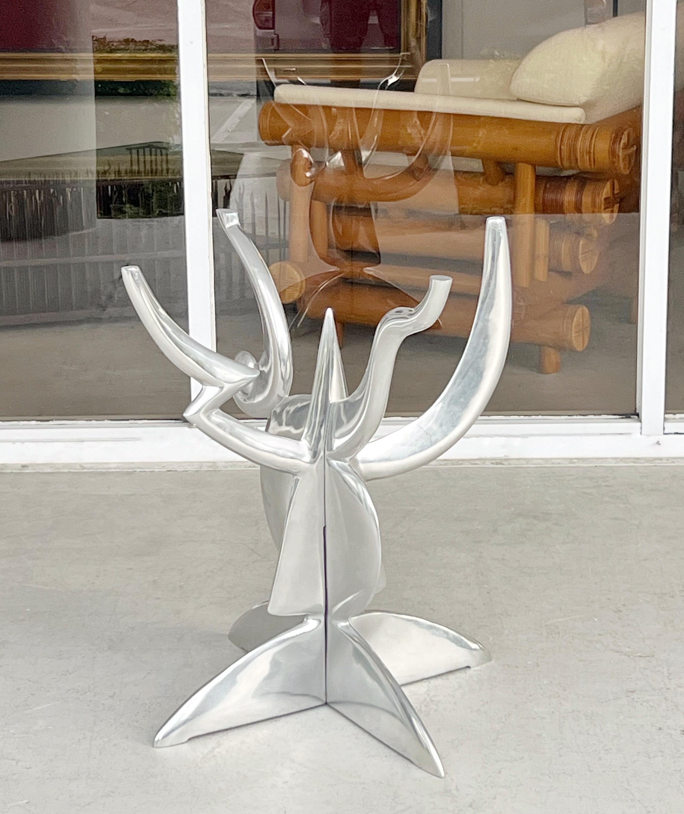 Aluminium Table de salle à manger Pucci de Rossi en aluminium poli avec plateau en verre en vente