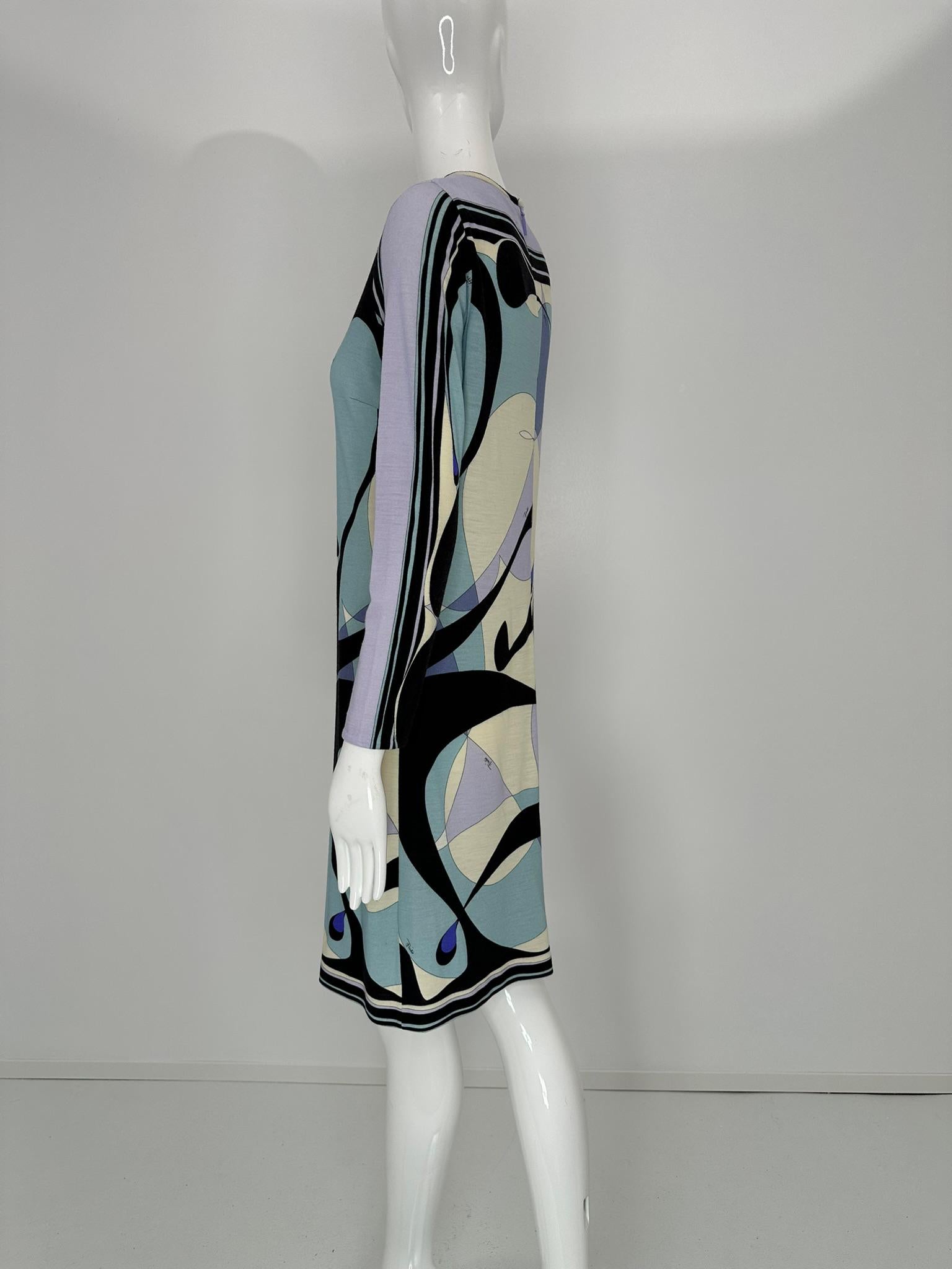 Robe à manches longues et col rond en jersey de laine légère au design géométrique Pucci, 40 en vente 6